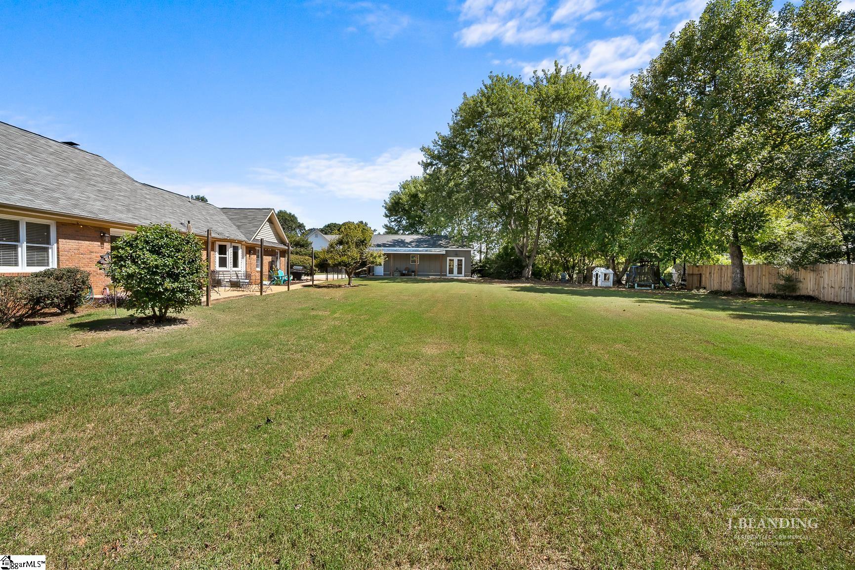 214 Devon Way Property Photo 40