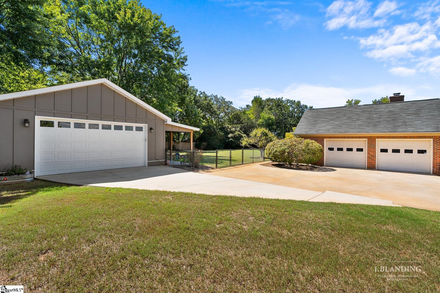 214 Devon Way Property Photo 41