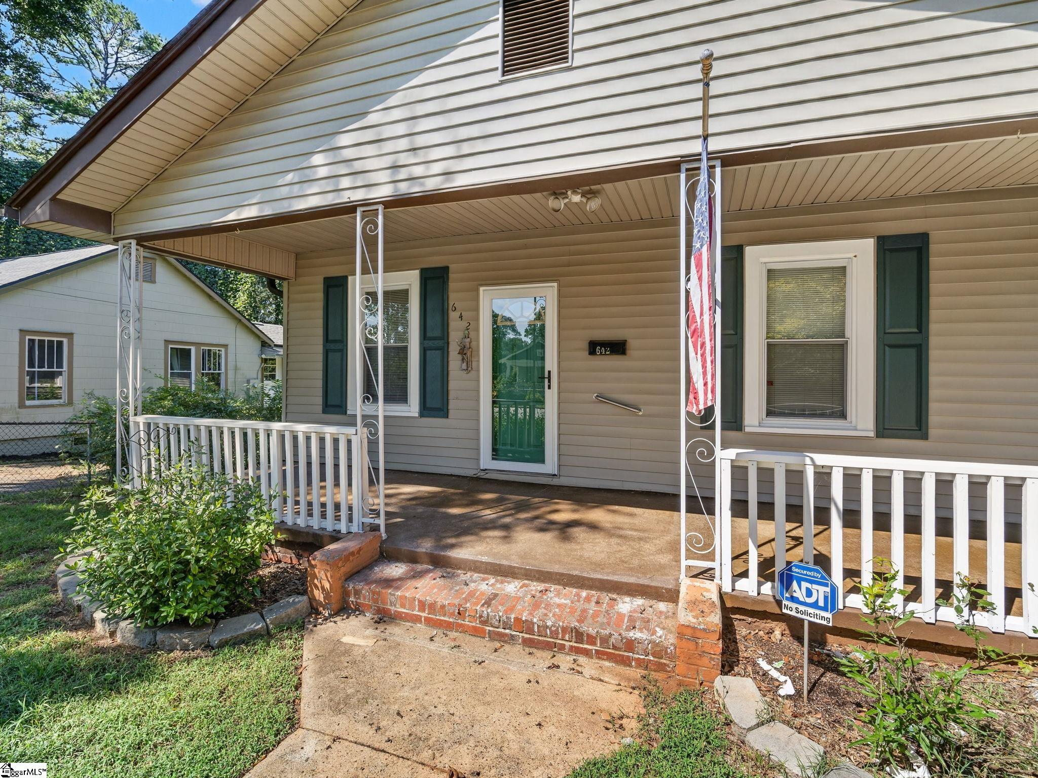 642 S Irwin Avenue Property Photo 3