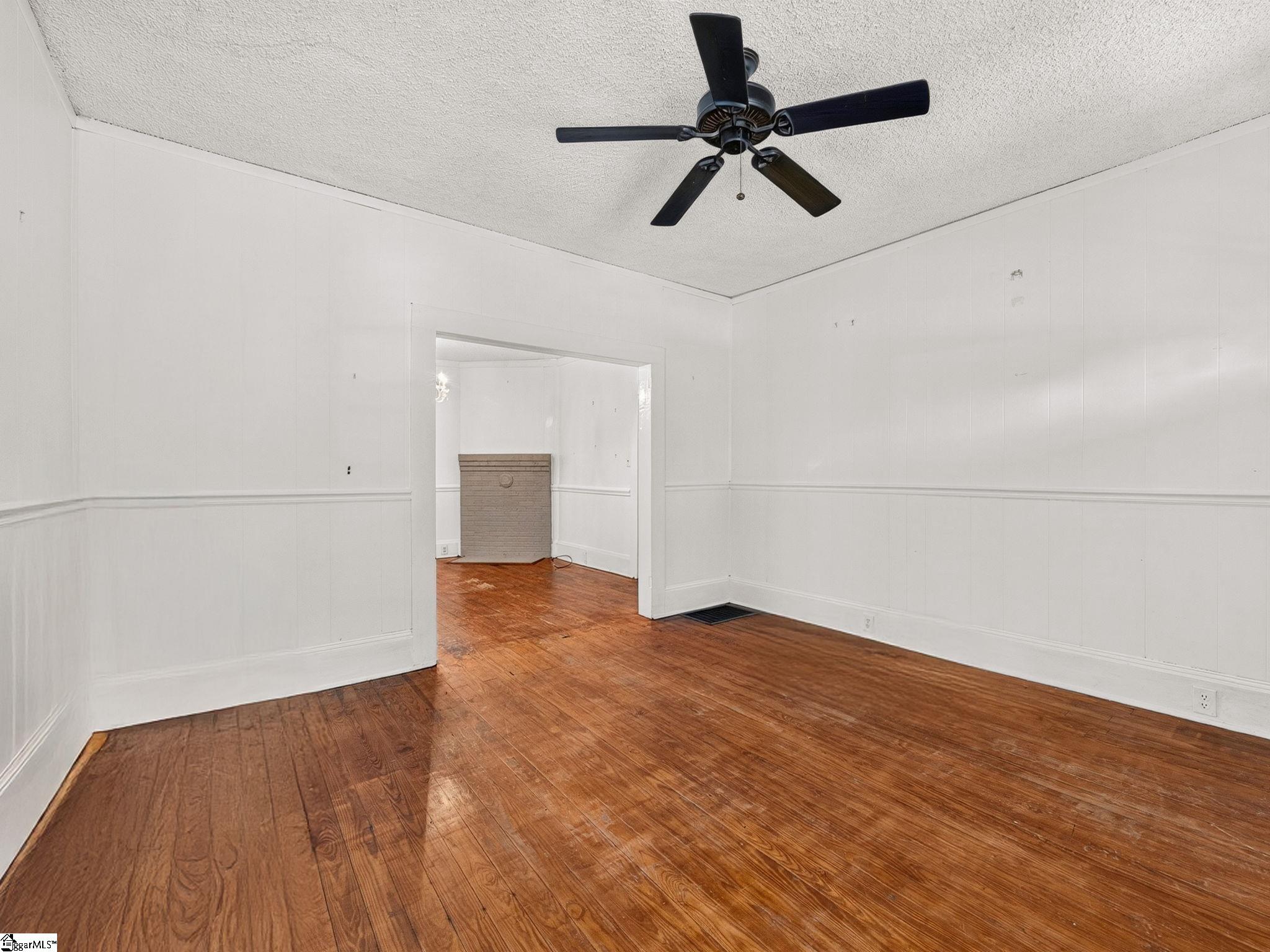 642 S Irwin Avenue Property Photo 7