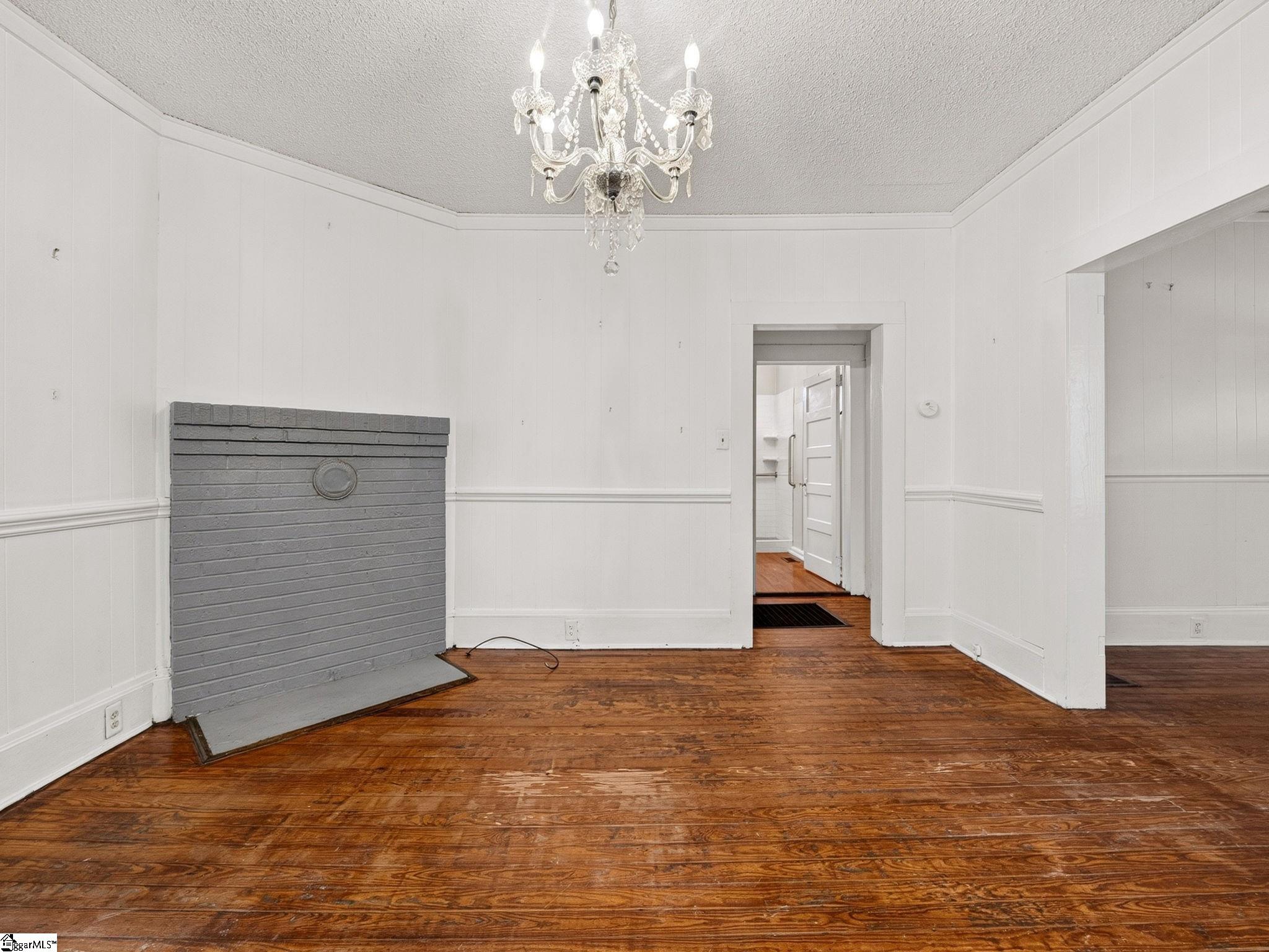 642 S Irwin Avenue Property Photo 10