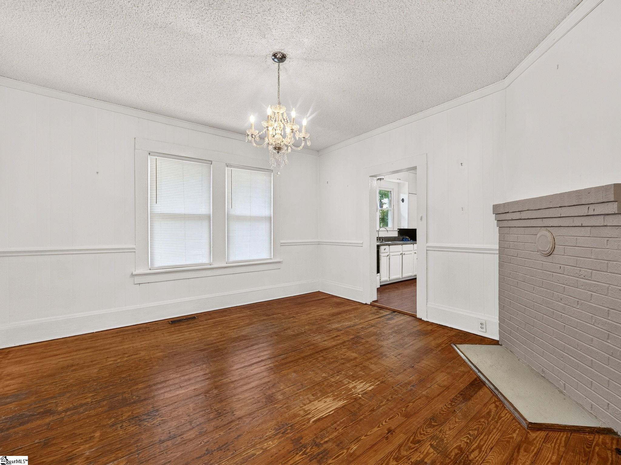 642 S Irwin Avenue Property Photo 11