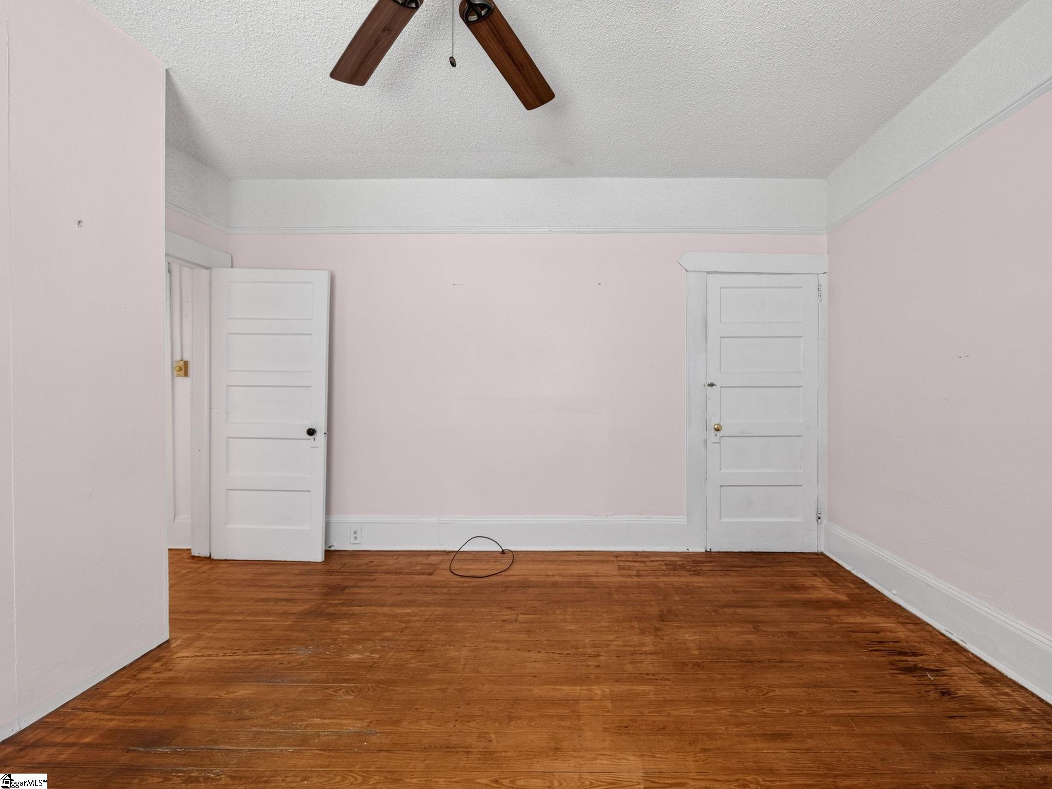 642 S Irwin Avenue Property Photo 20