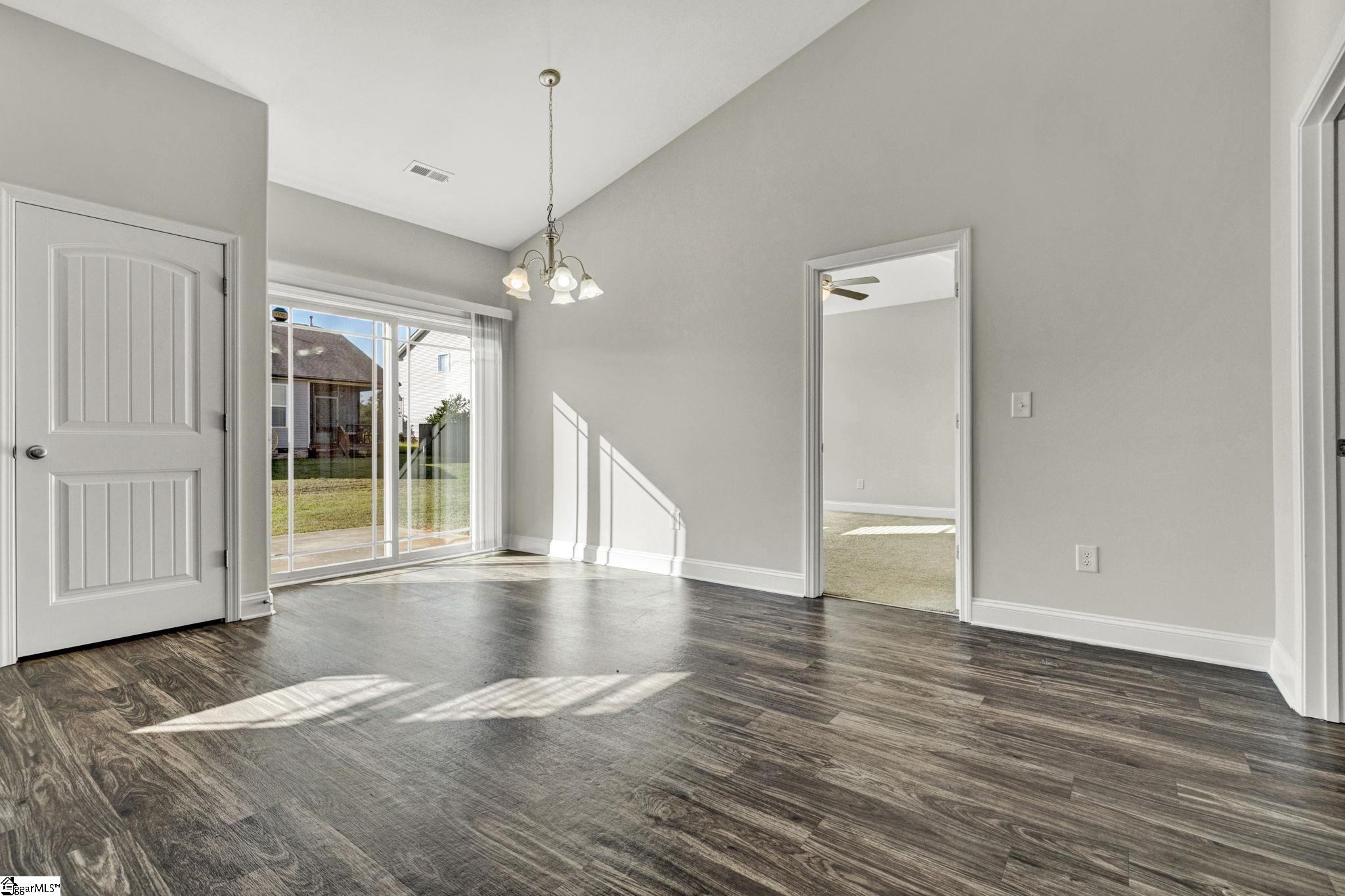 155 Norfolk Circle Property Photo 14