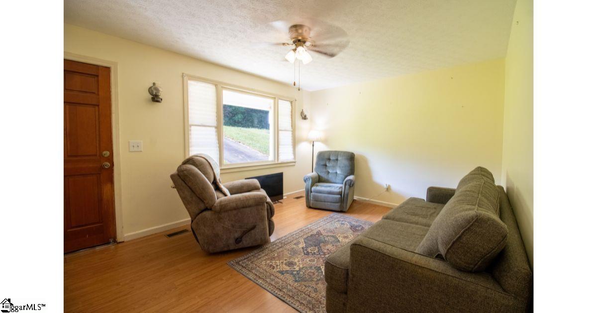 410 Mcelhaney Road Property Photo 2