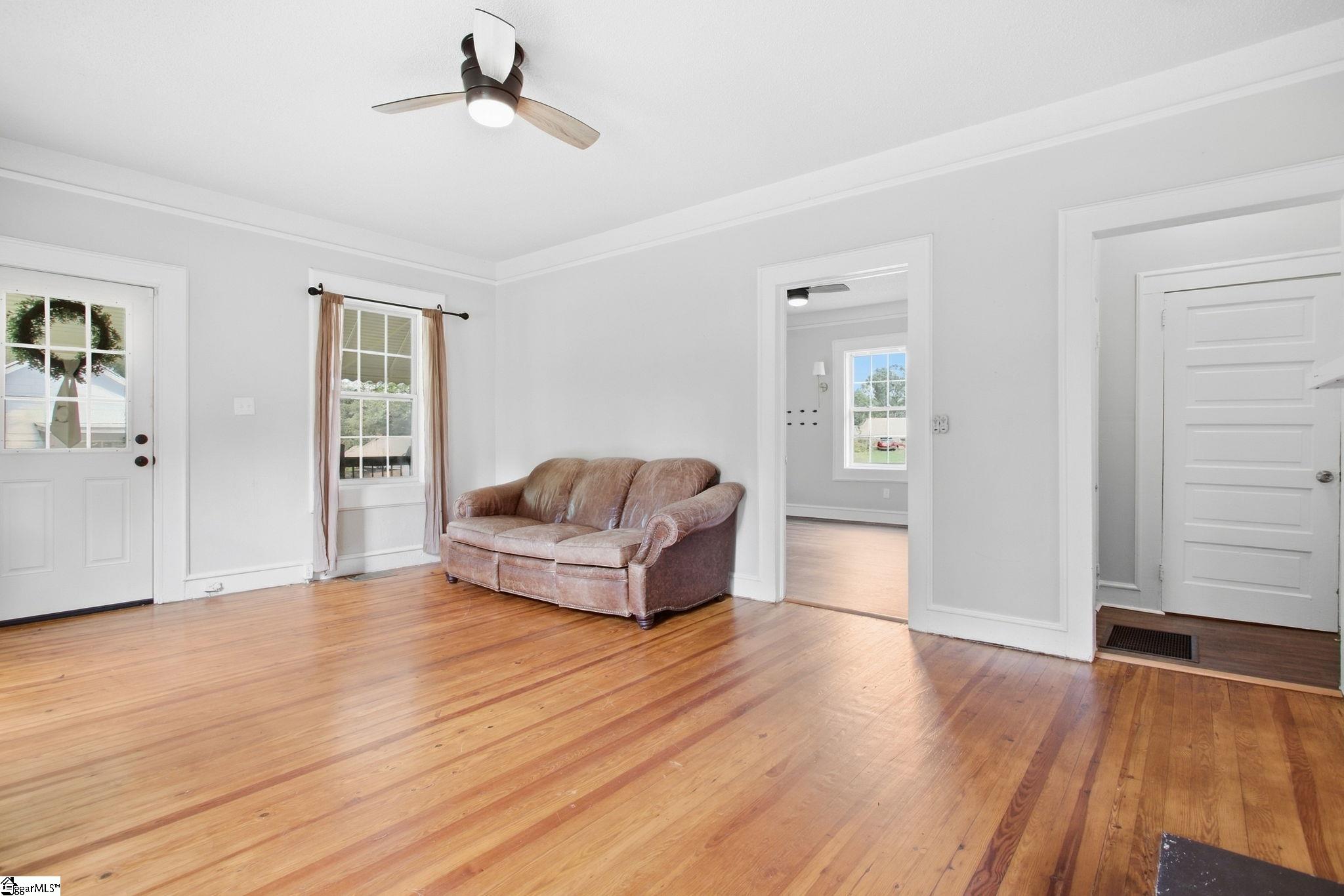 19 Clemson Street Property Photo 6