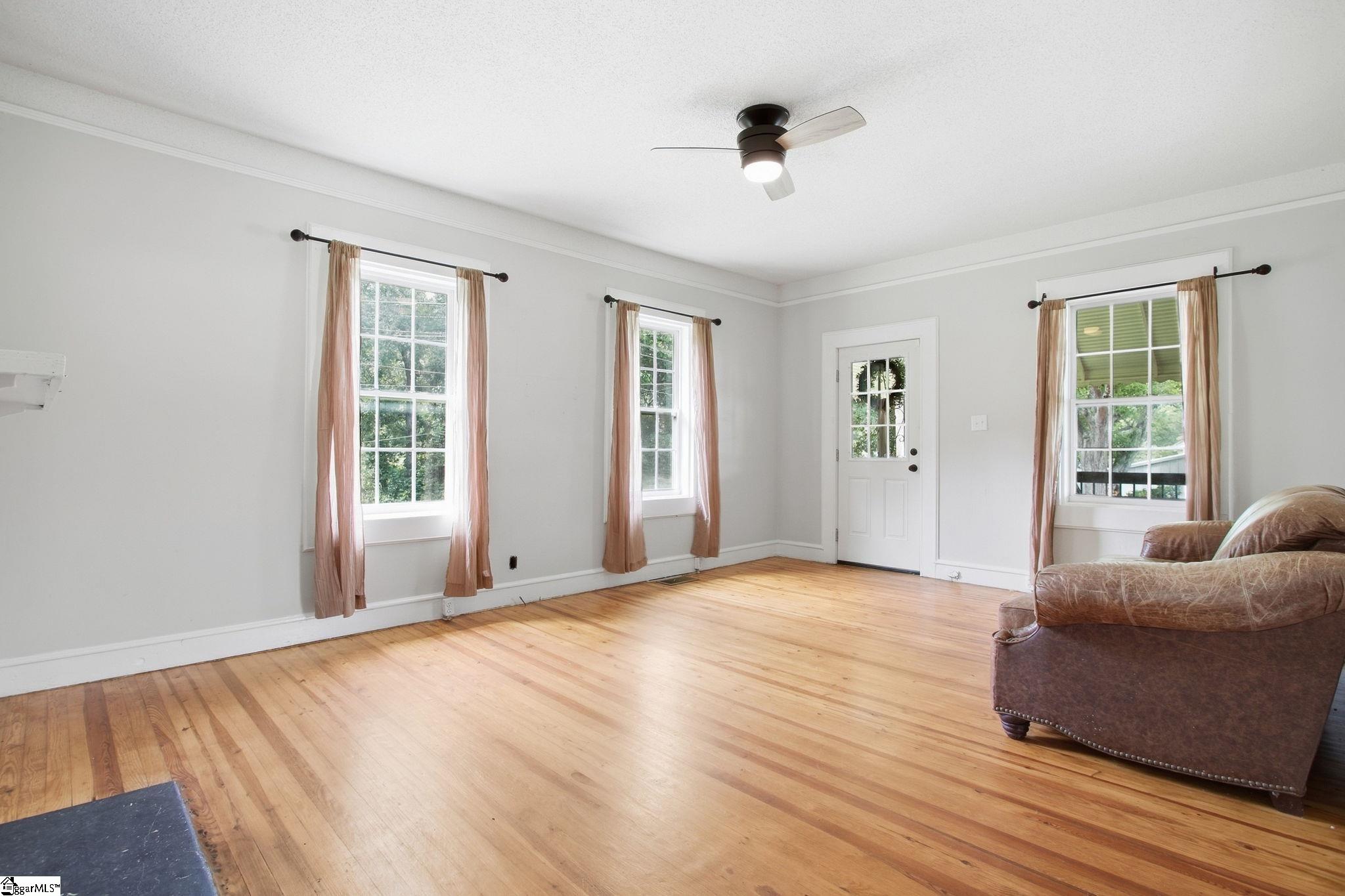 19 Clemson Street Property Photo 7