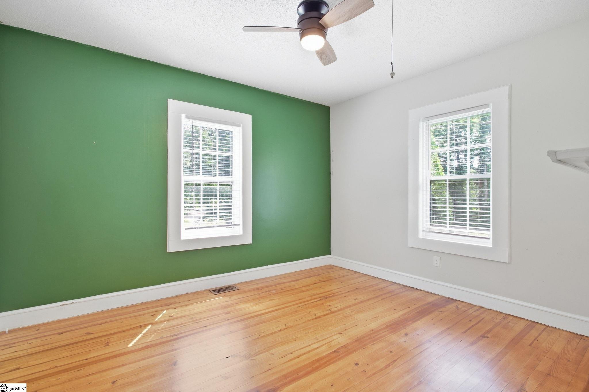 19 Clemson Street Property Photo 8