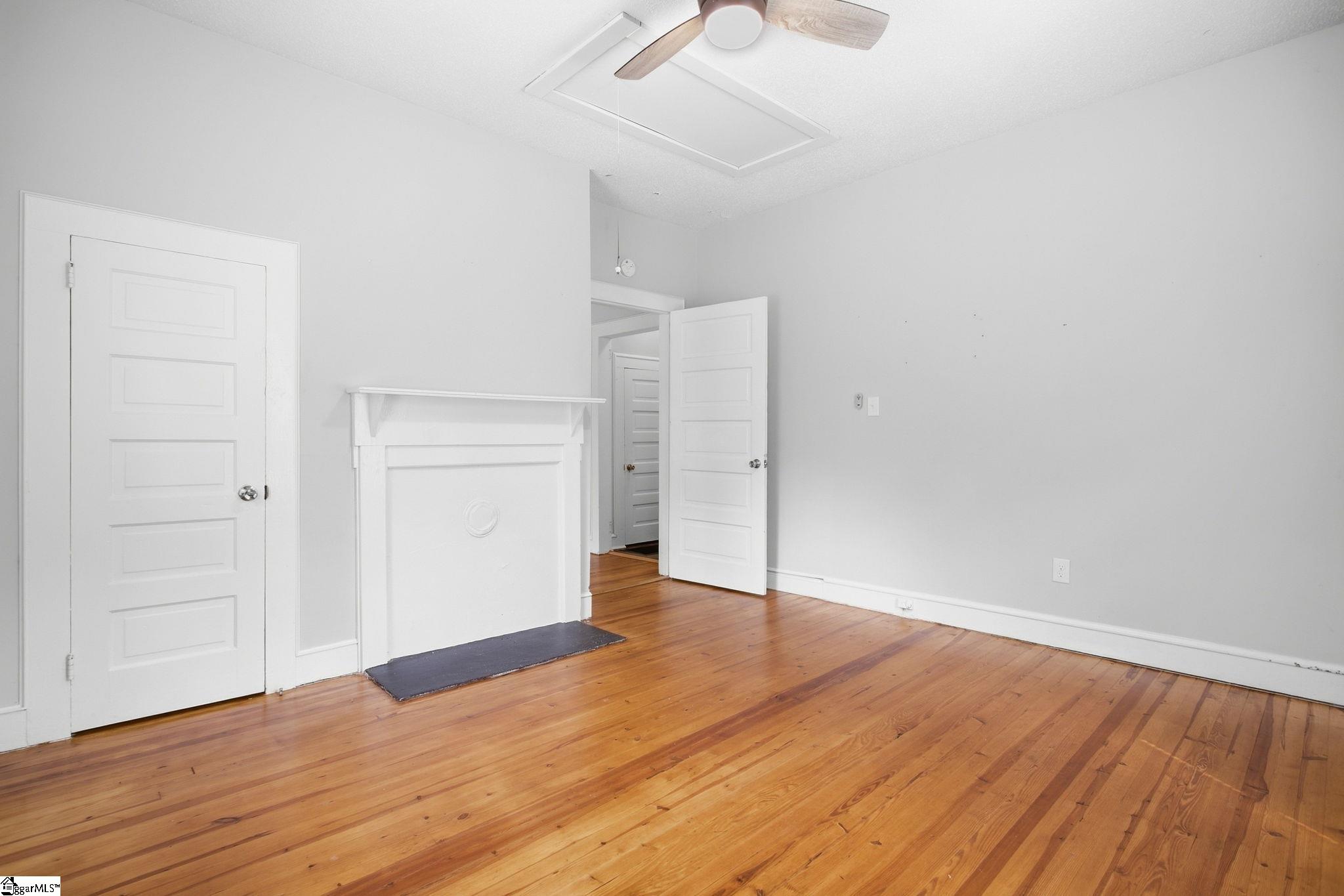 19 Clemson Street Property Photo 10
