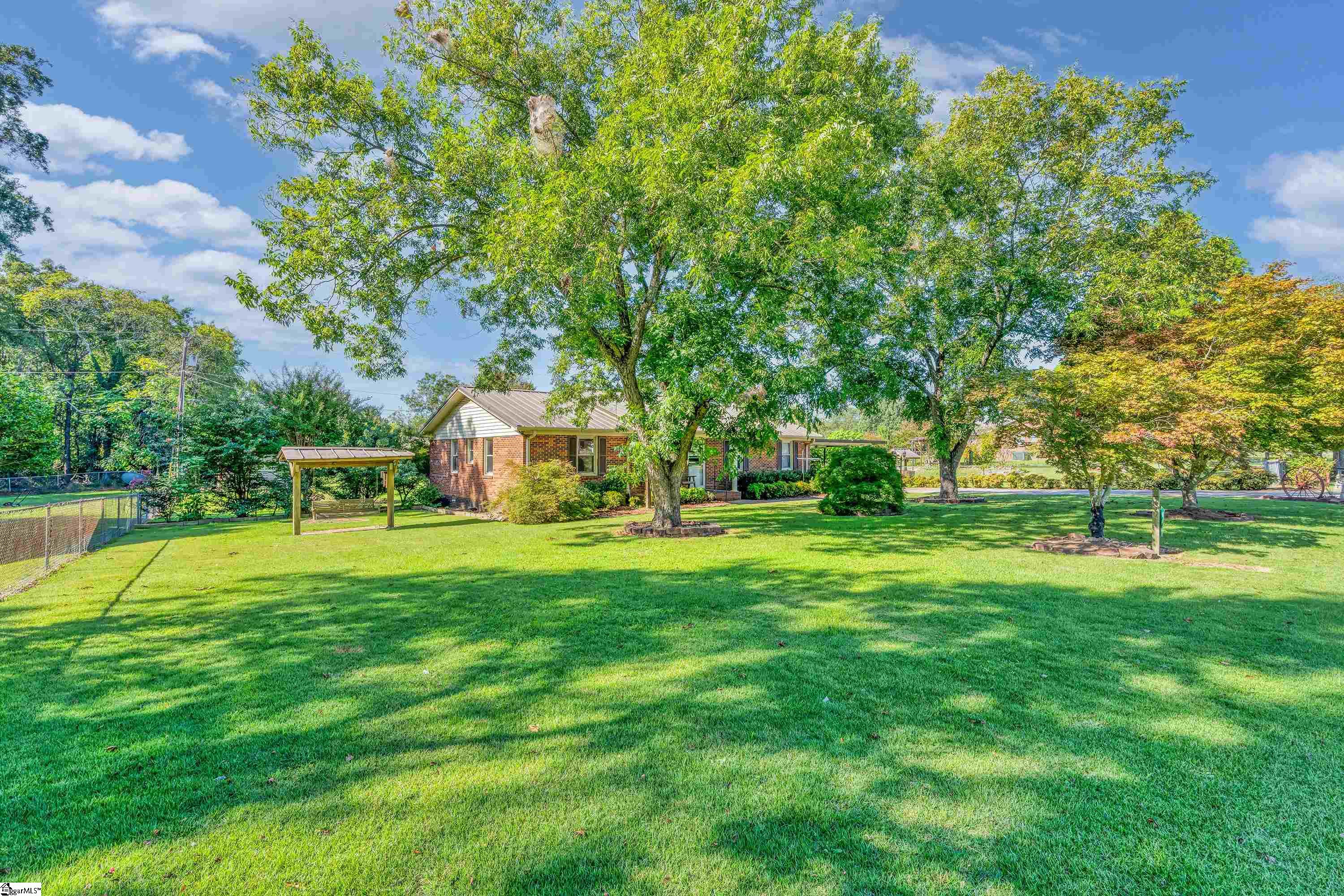 619 Foster Road Property Photo 2