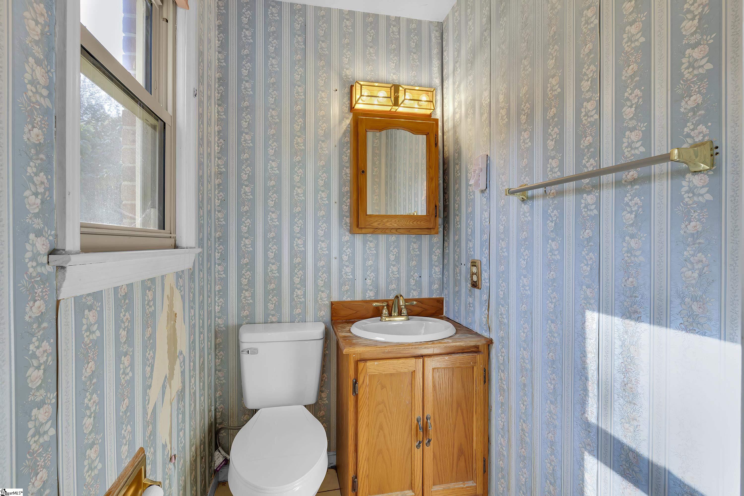 619 Foster Road Property Photo 13