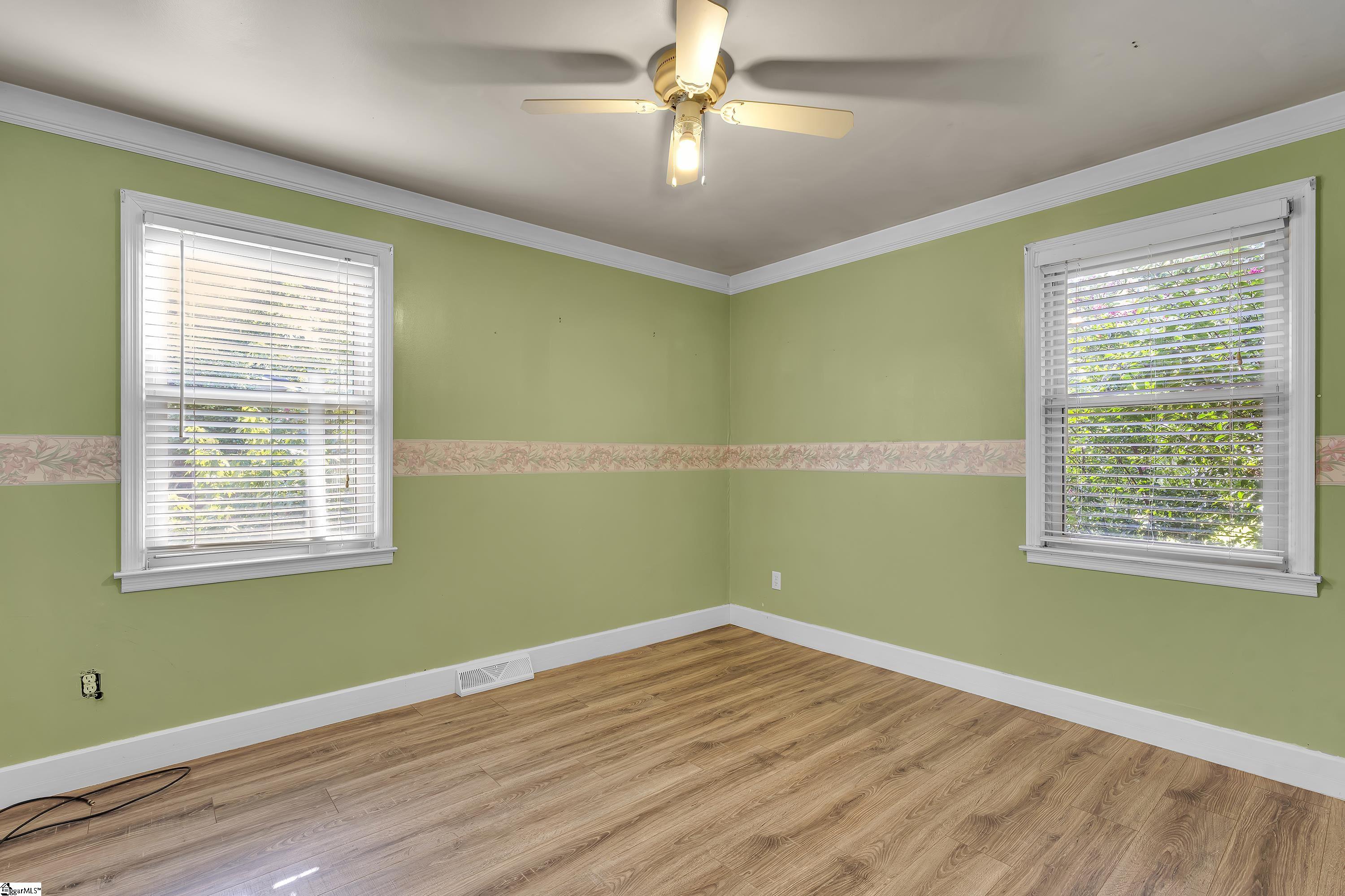 619 Foster Road Property Photo 14