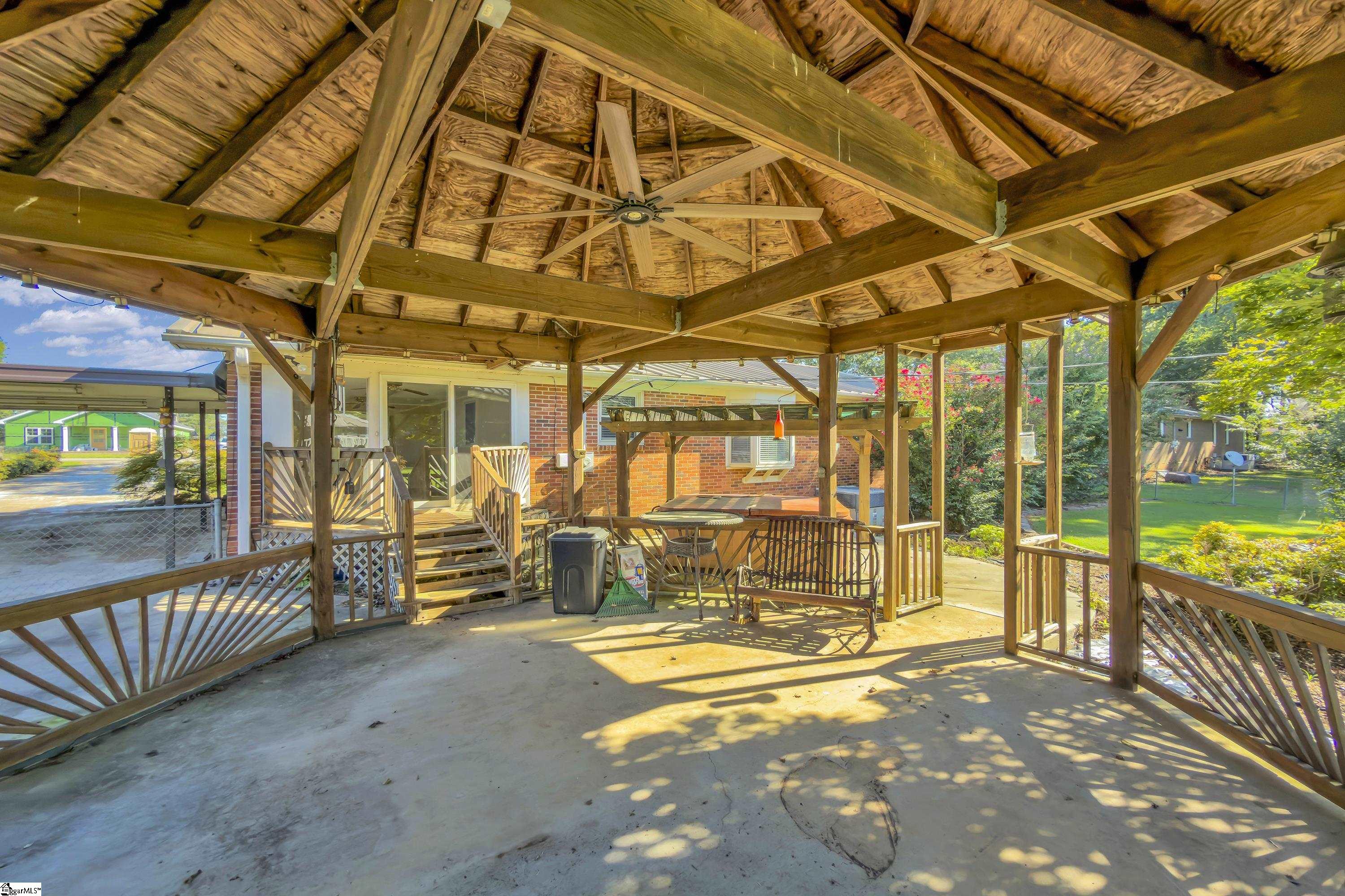 619 Foster Road Property Photo 19