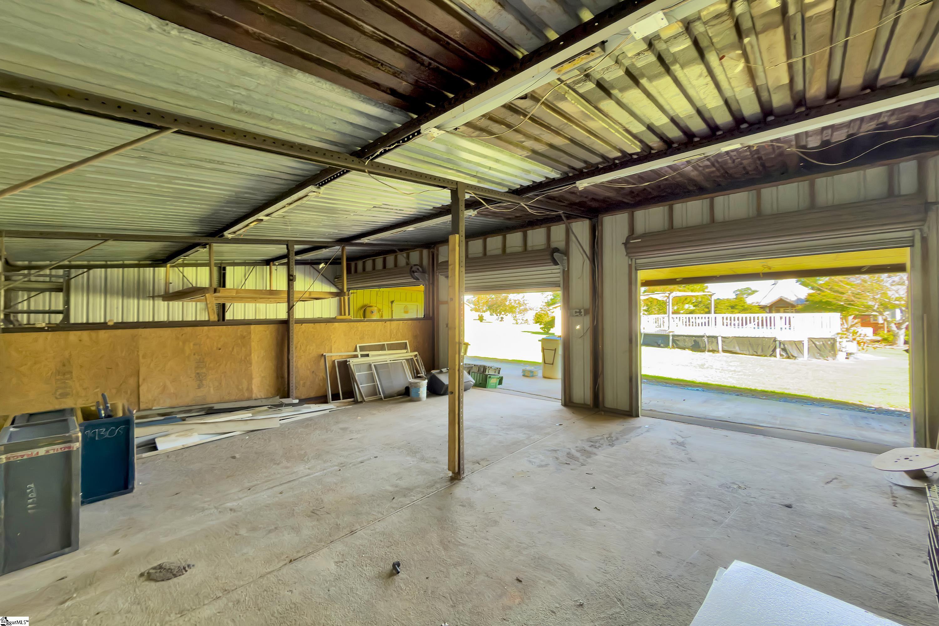619 Foster Road Property Photo 22