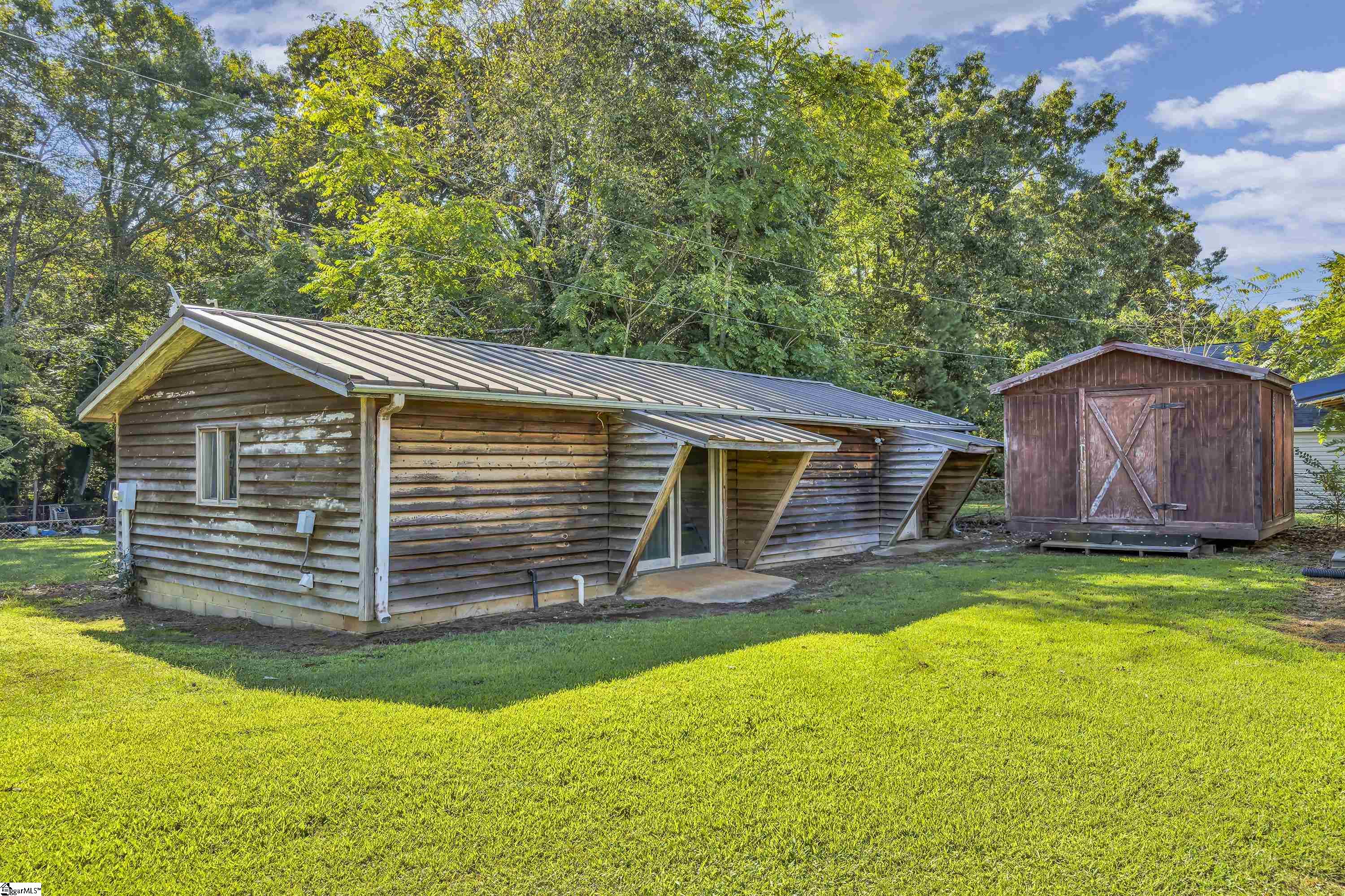 619 Foster Road Property Photo 26