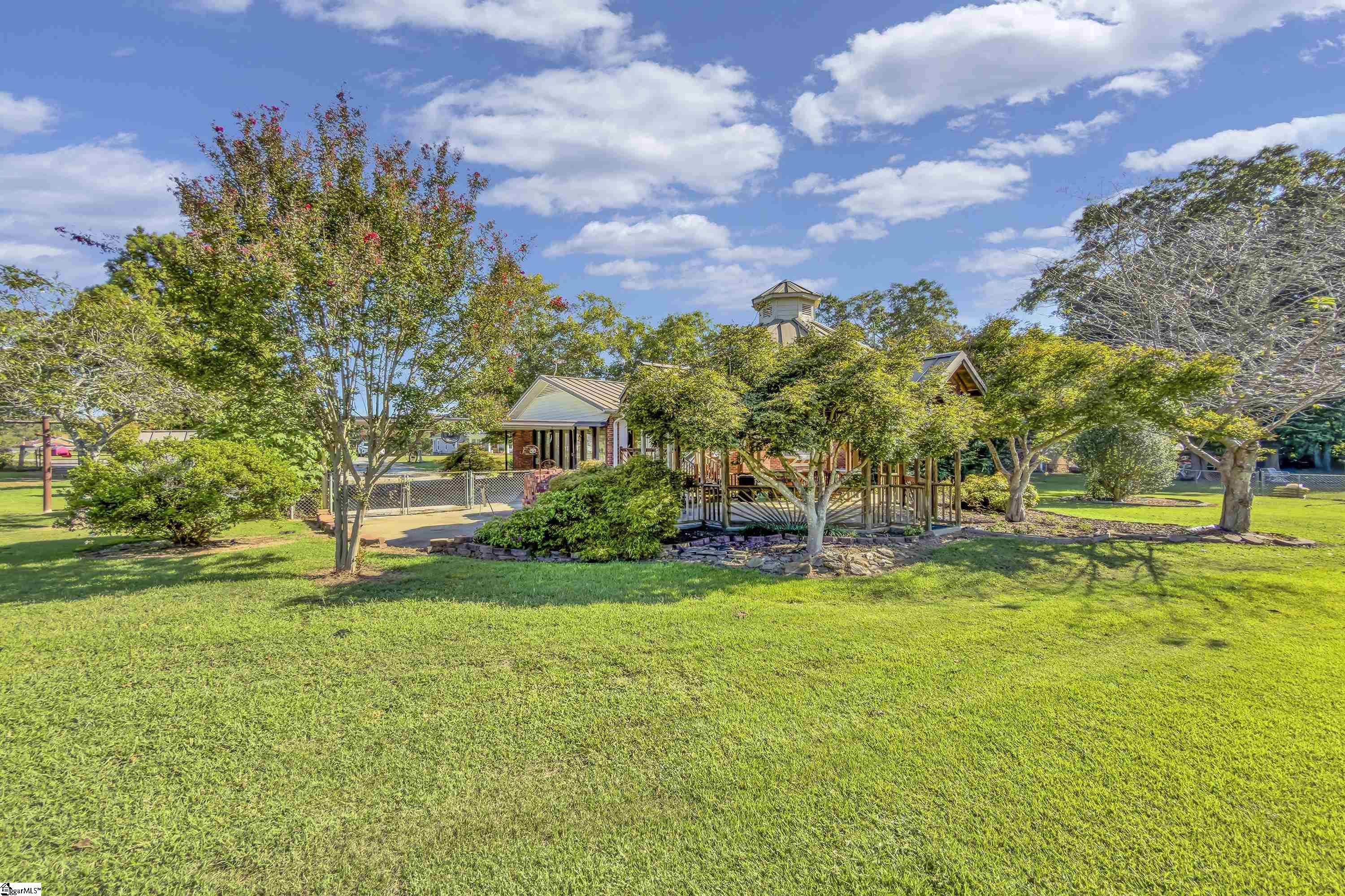619 Foster Road Property Photo 33