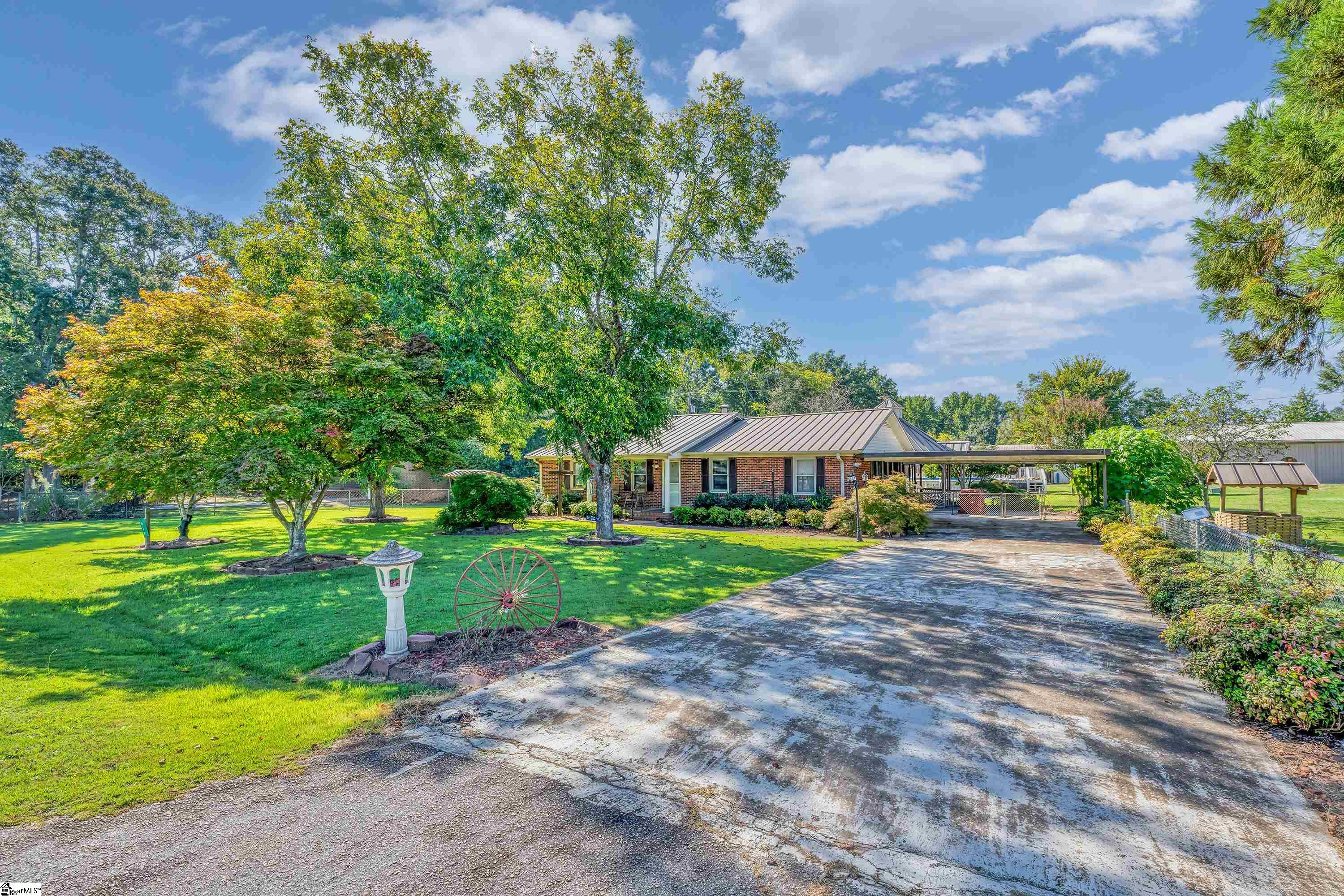 619 Foster Road Property Photo 41