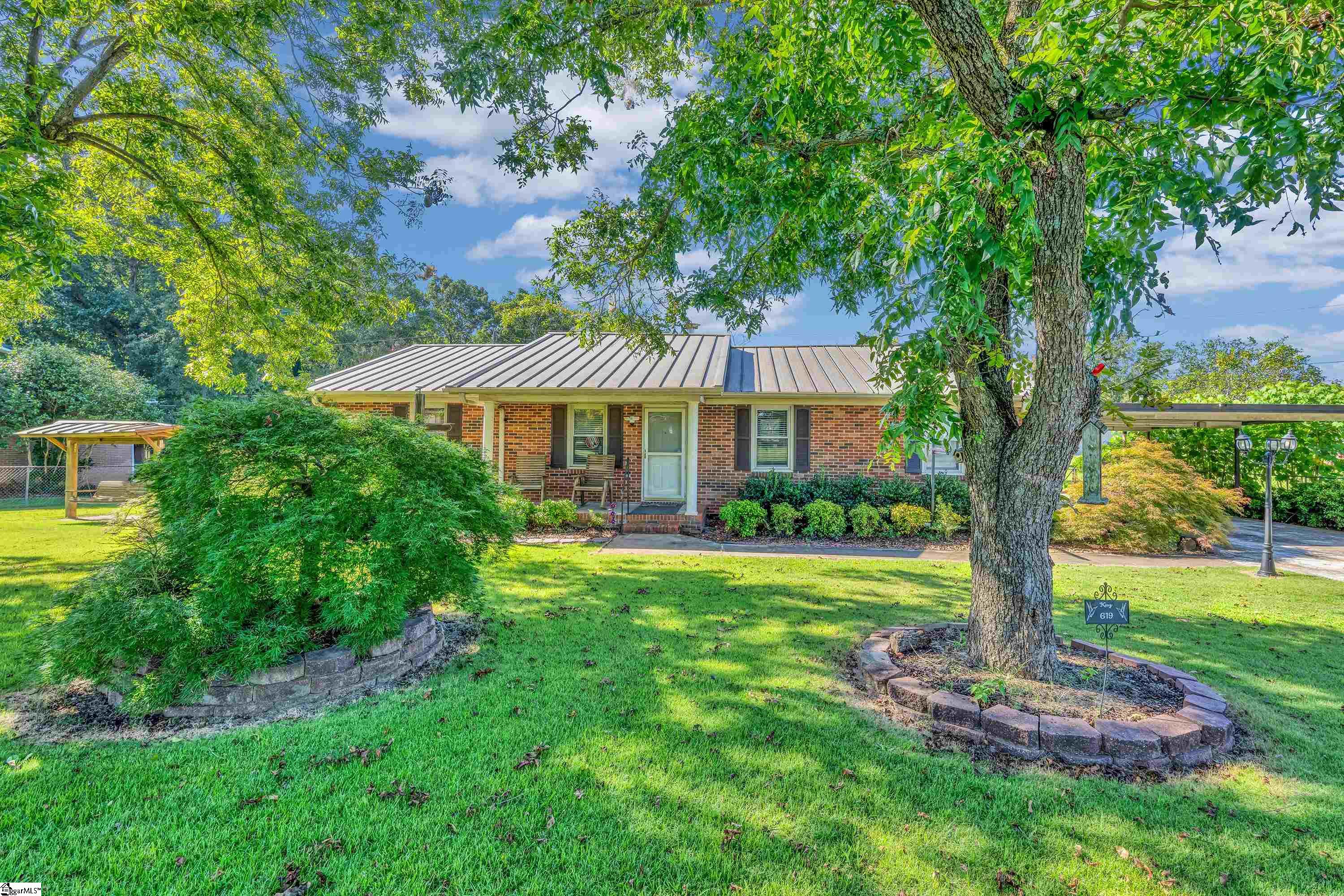 619 Foster Road Property Photo 44