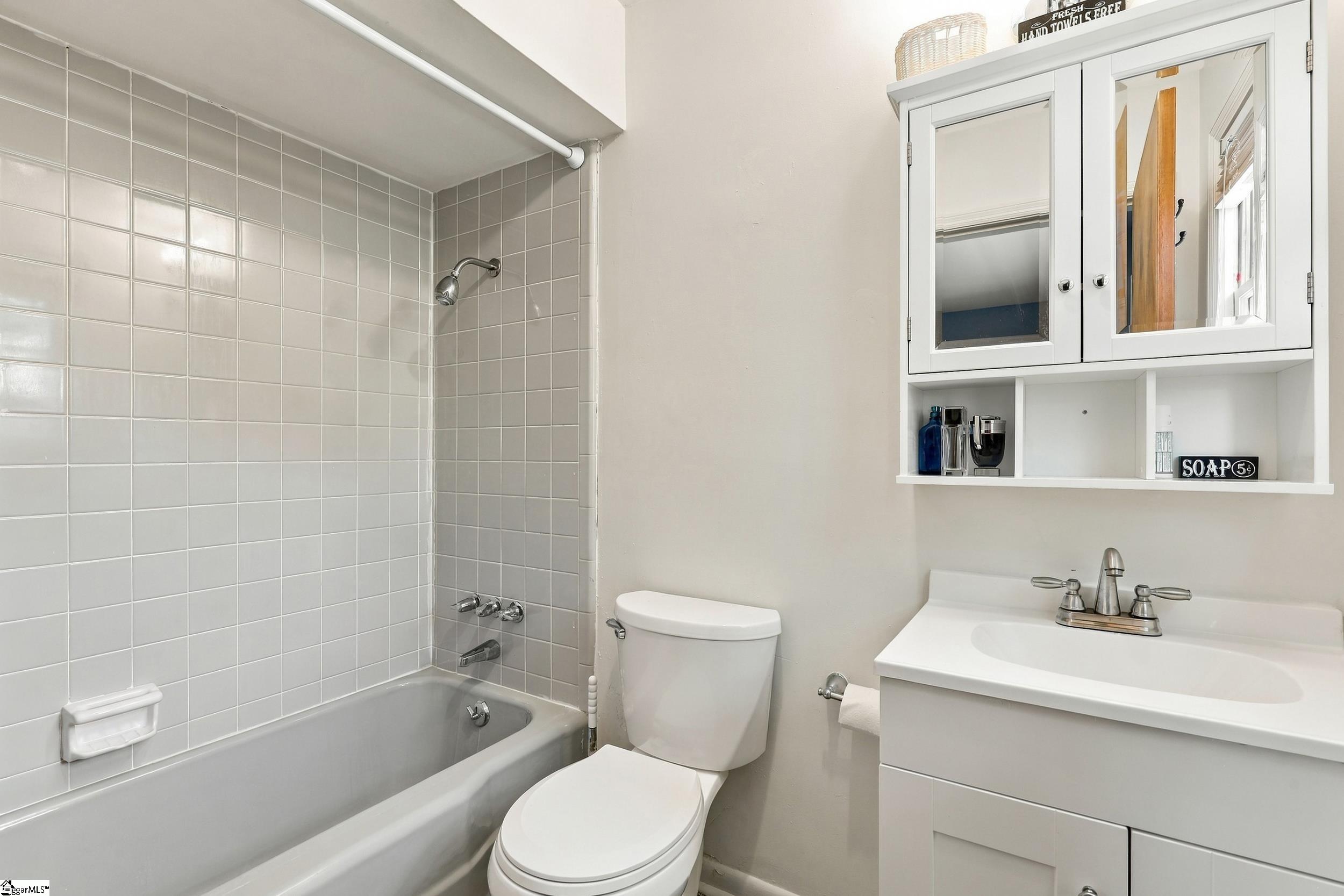 118 Kensington Drive Property Photo 18