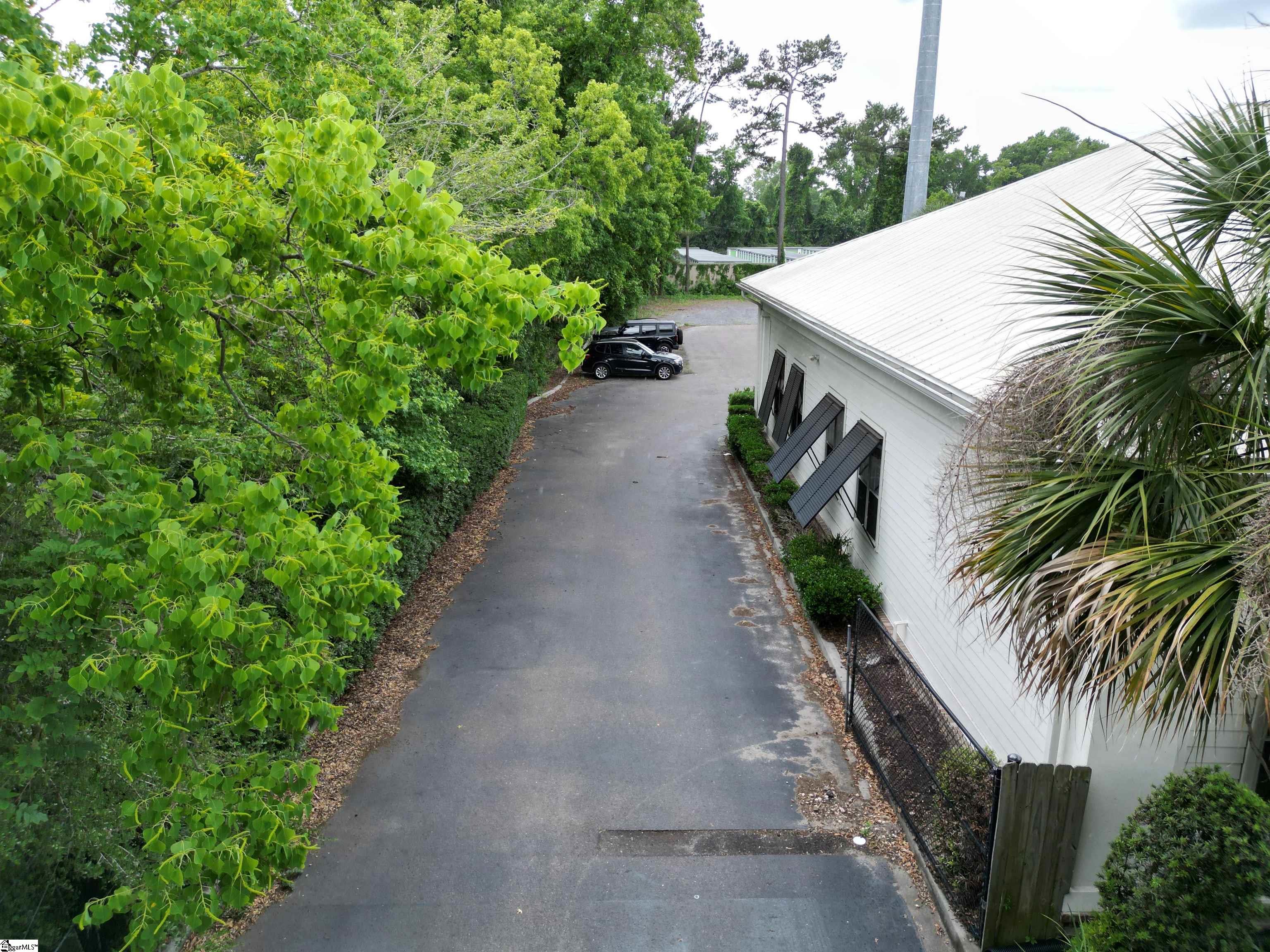 1525 Ashley River Road Property Photo 3