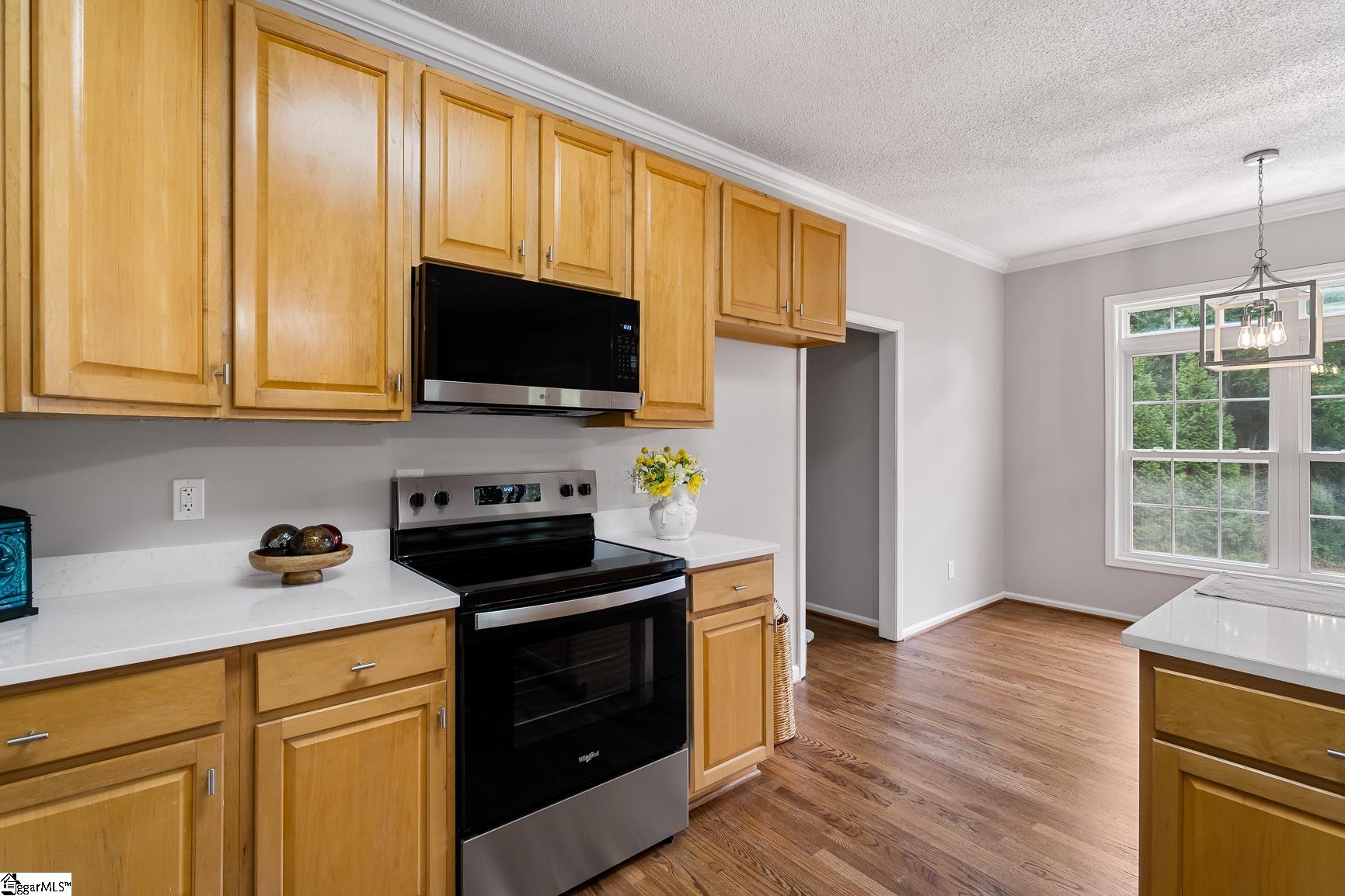 191 Amberwood Drive Property Photo 11