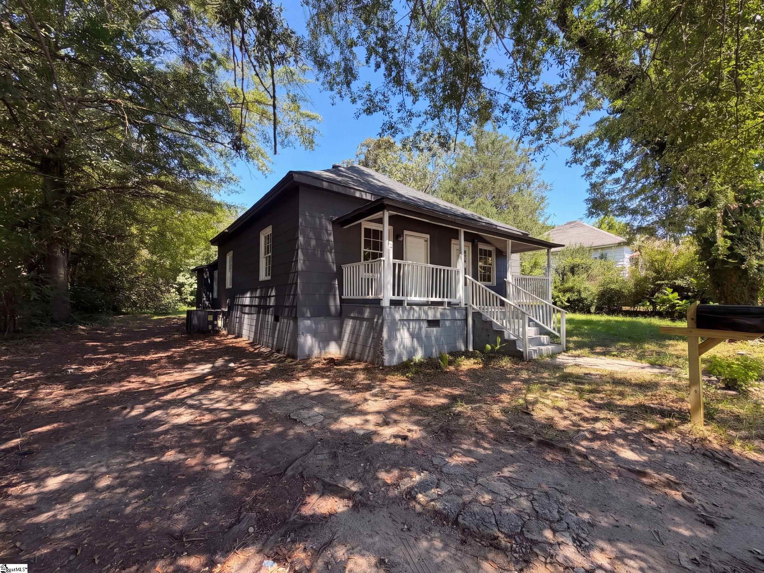 372 Oliver Street Property Photo 15
