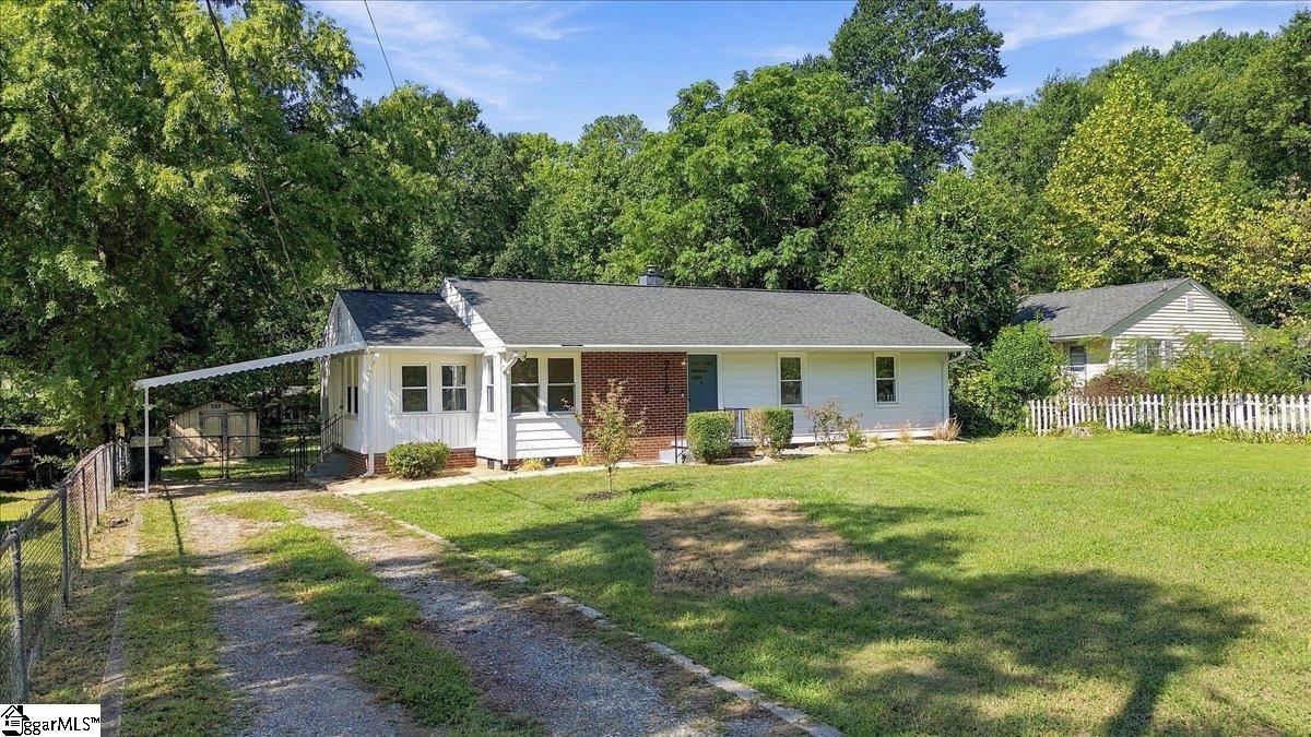 218 Elaine Avenue Property Photo 4