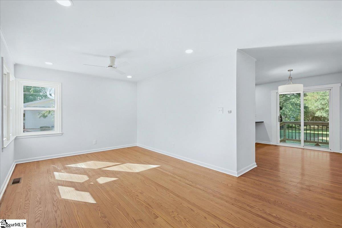 218 Elaine Avenue Property Photo 9