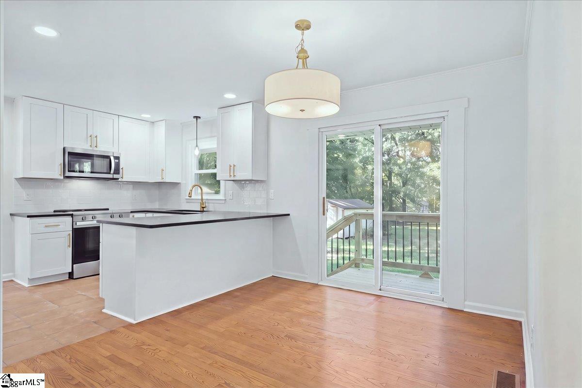 218 Elaine Avenue Property Photo 10