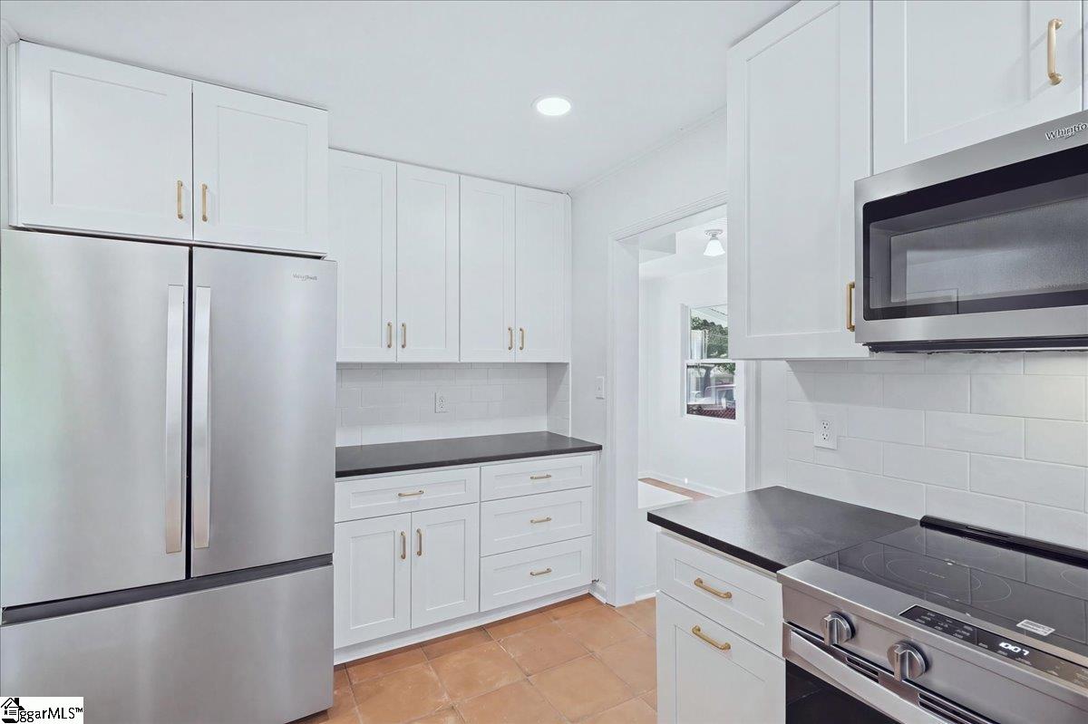 218 Elaine Avenue Property Photo 14