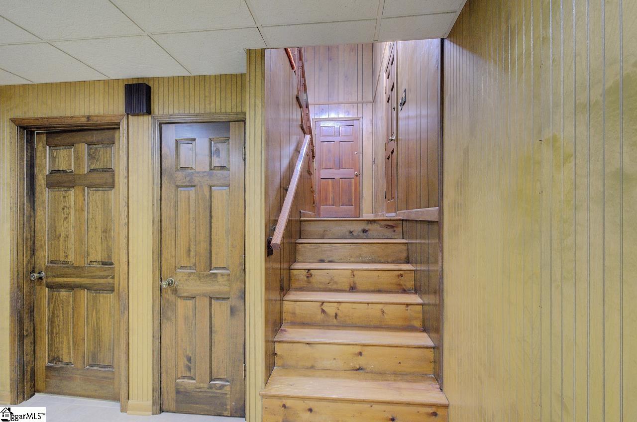 1206 Lakeview Drive Property Photo 10