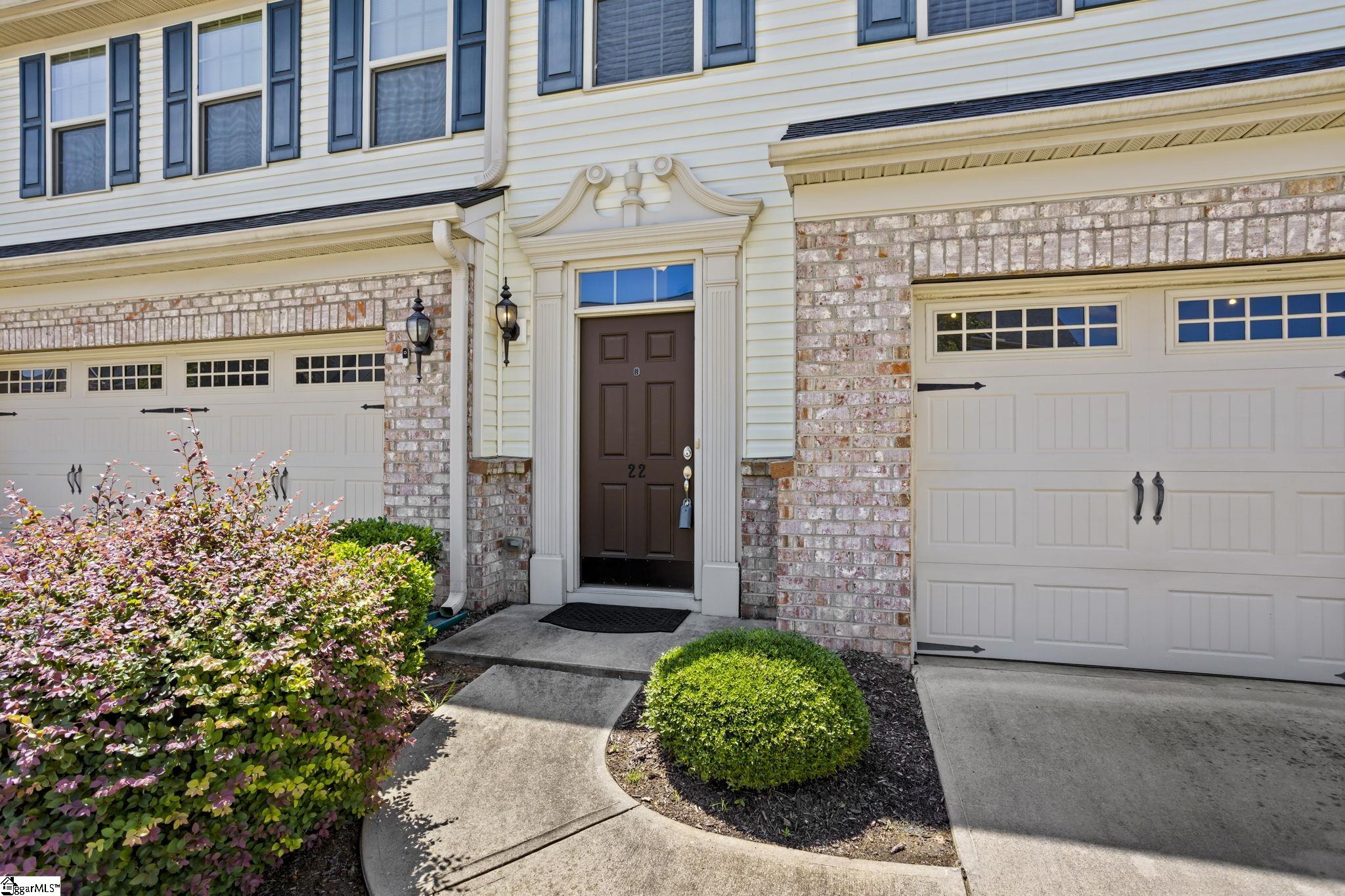 22 Irvington Drive Property Photo 3