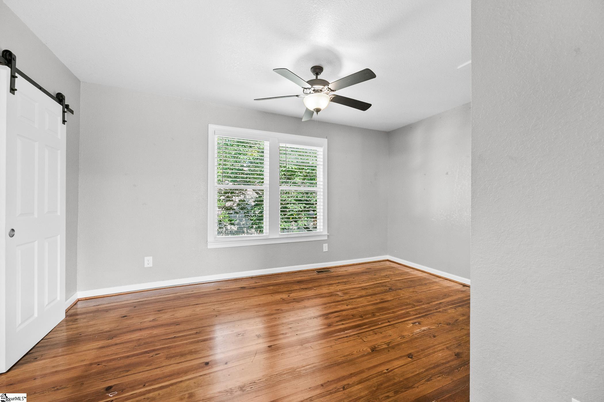 405 Hill Street Property Photo 16