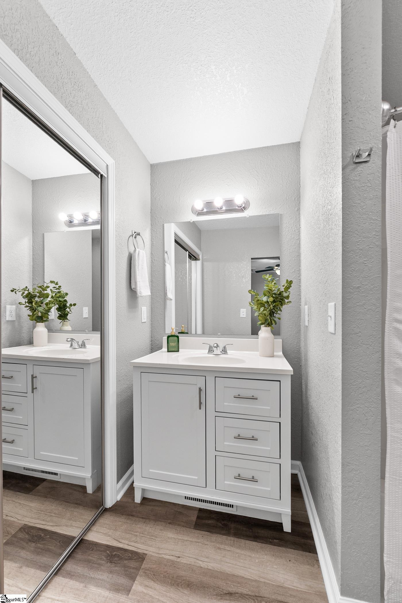 405 Hill Street Property Photo 19