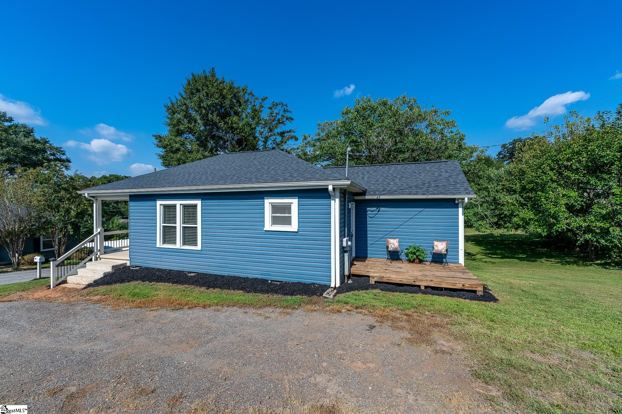 405 Hill Street Property Photo 27