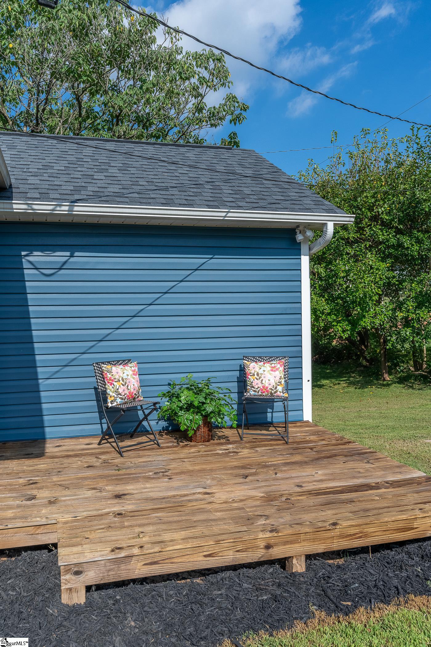 405 Hill Street Property Photo 28