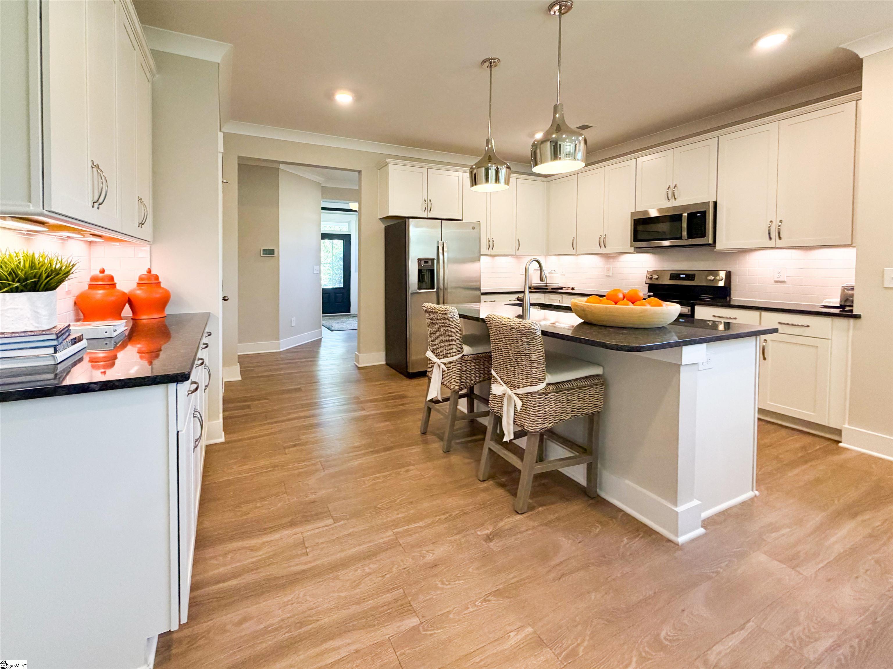 622 Whittier Street Property Photo 4