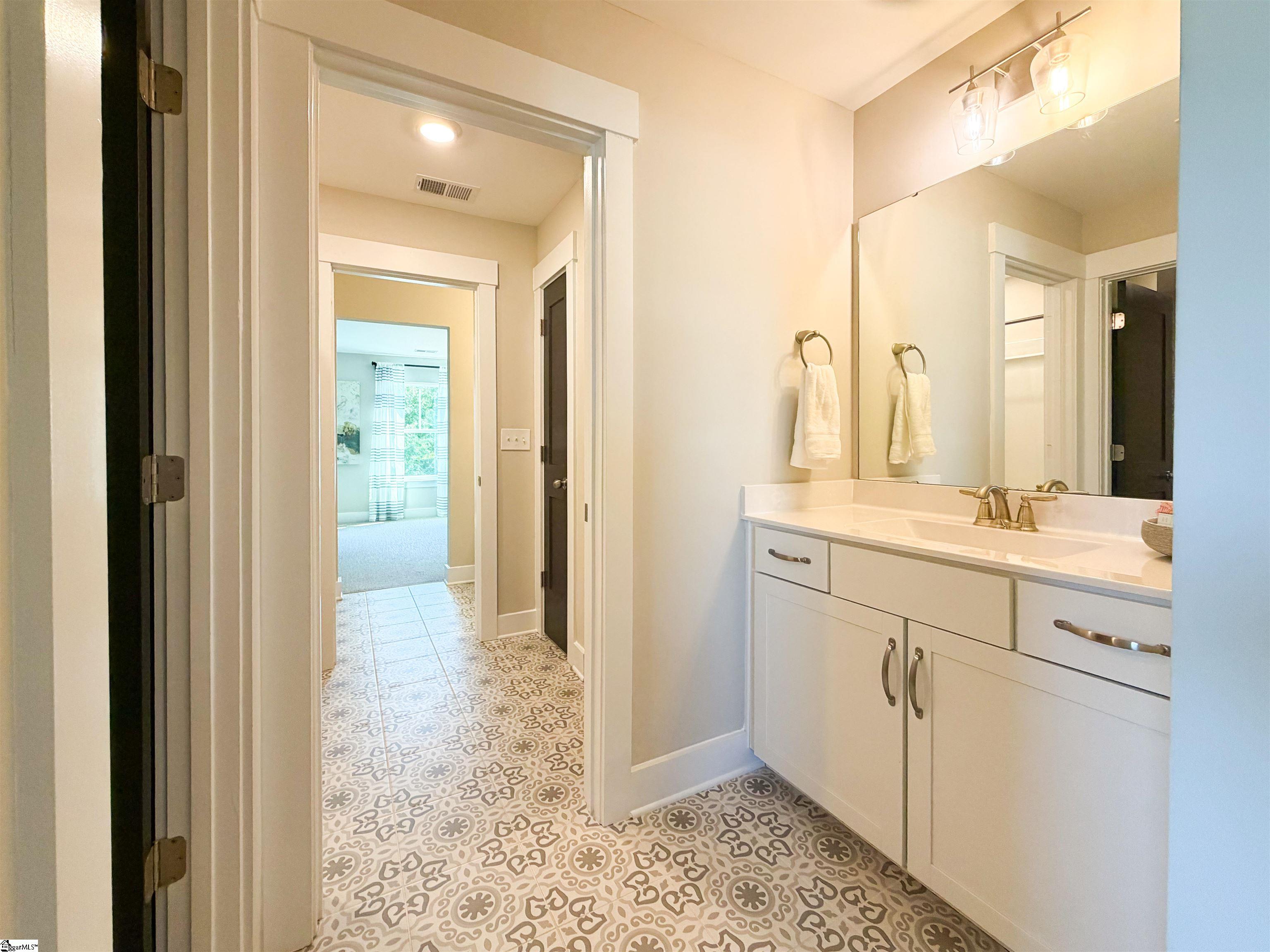 622 Whittier Street Property Photo 21