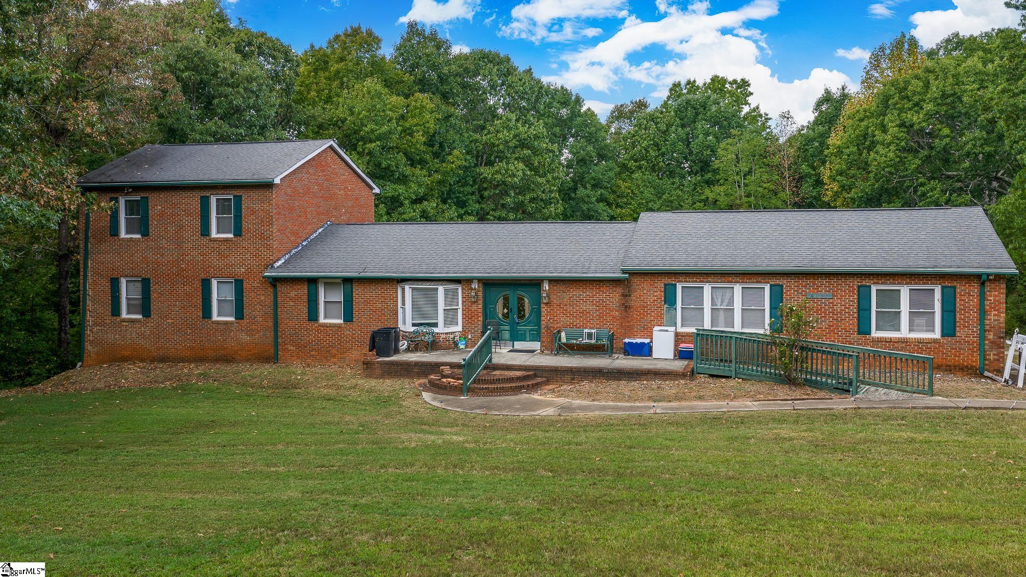 4080 Highway 417 Property Photo 1