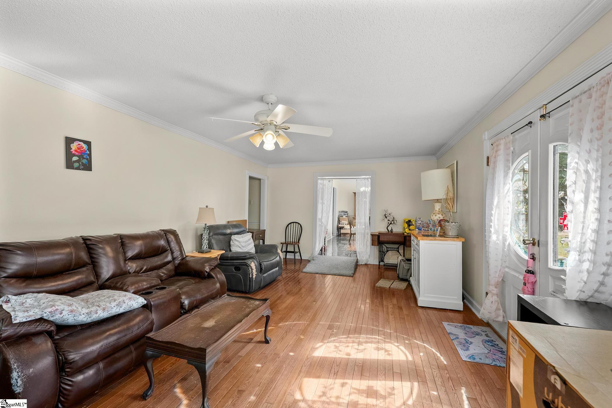 4080 Highway 417 Property Photo 2