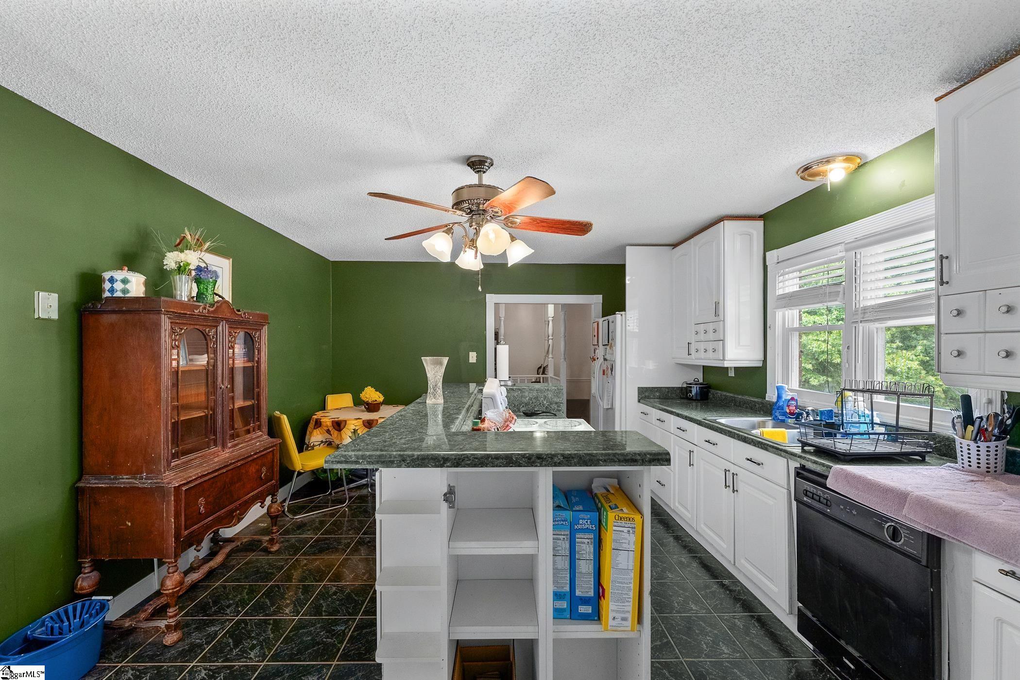 4080 Highway 417 Property Photo 6