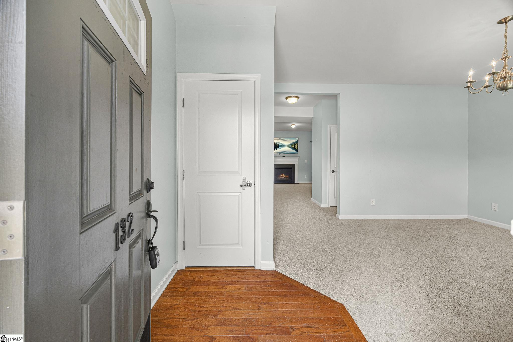 132 Hamilton Court Property Photo 7