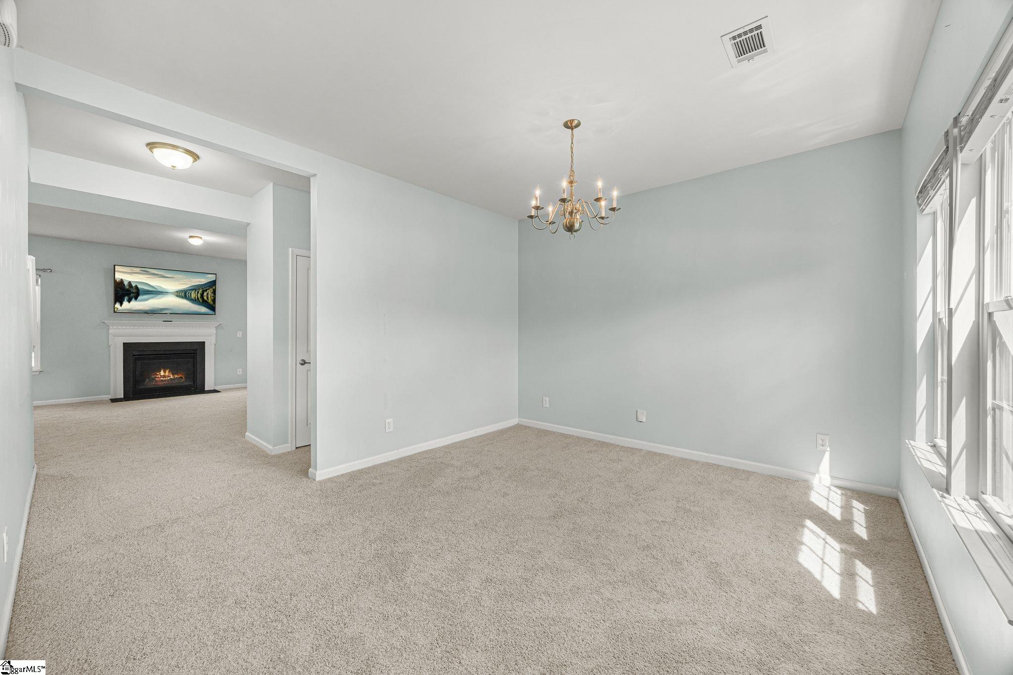 132 Hamilton Court Property Photo 8