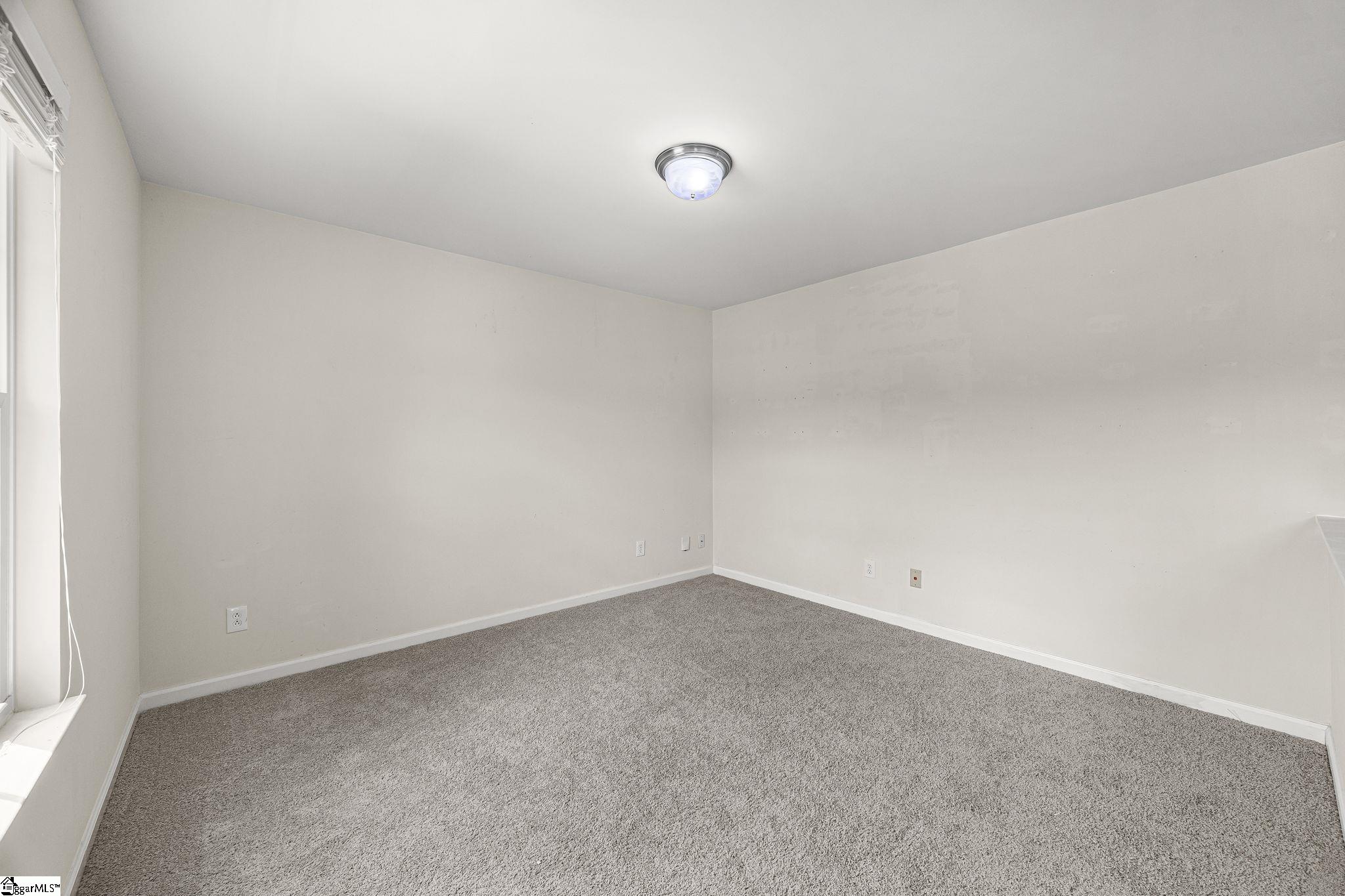 132 Hamilton Court Property Photo 21