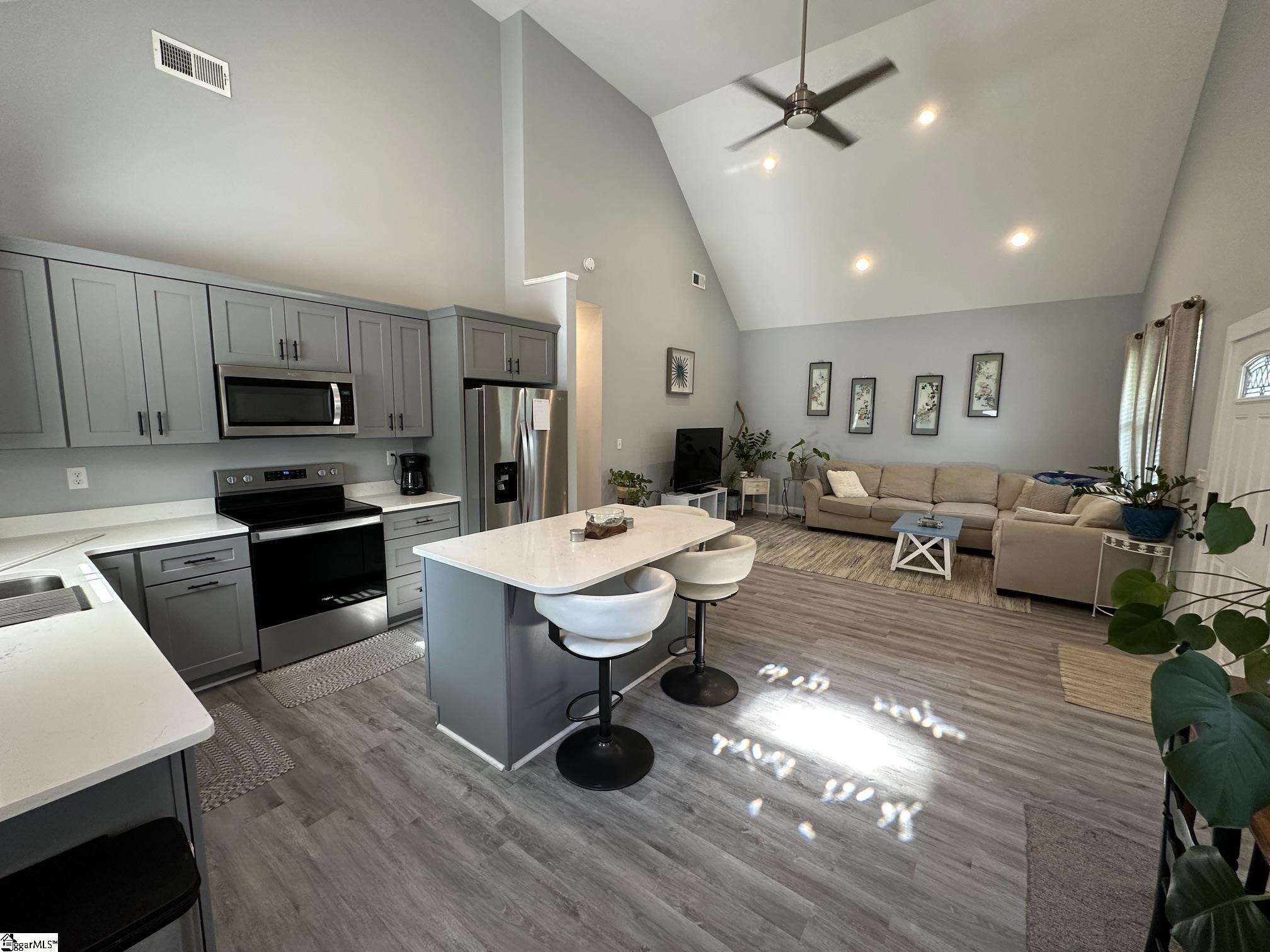 151 Carolina Avenue Property Photo 4