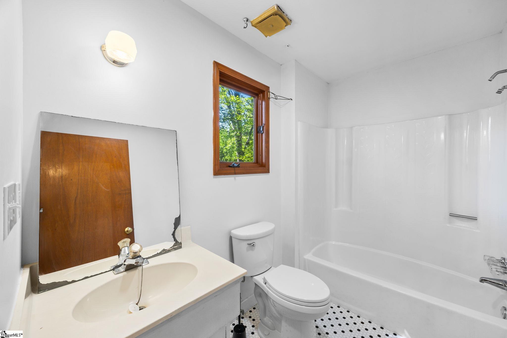 17 Ogden Drive Property Photo 18