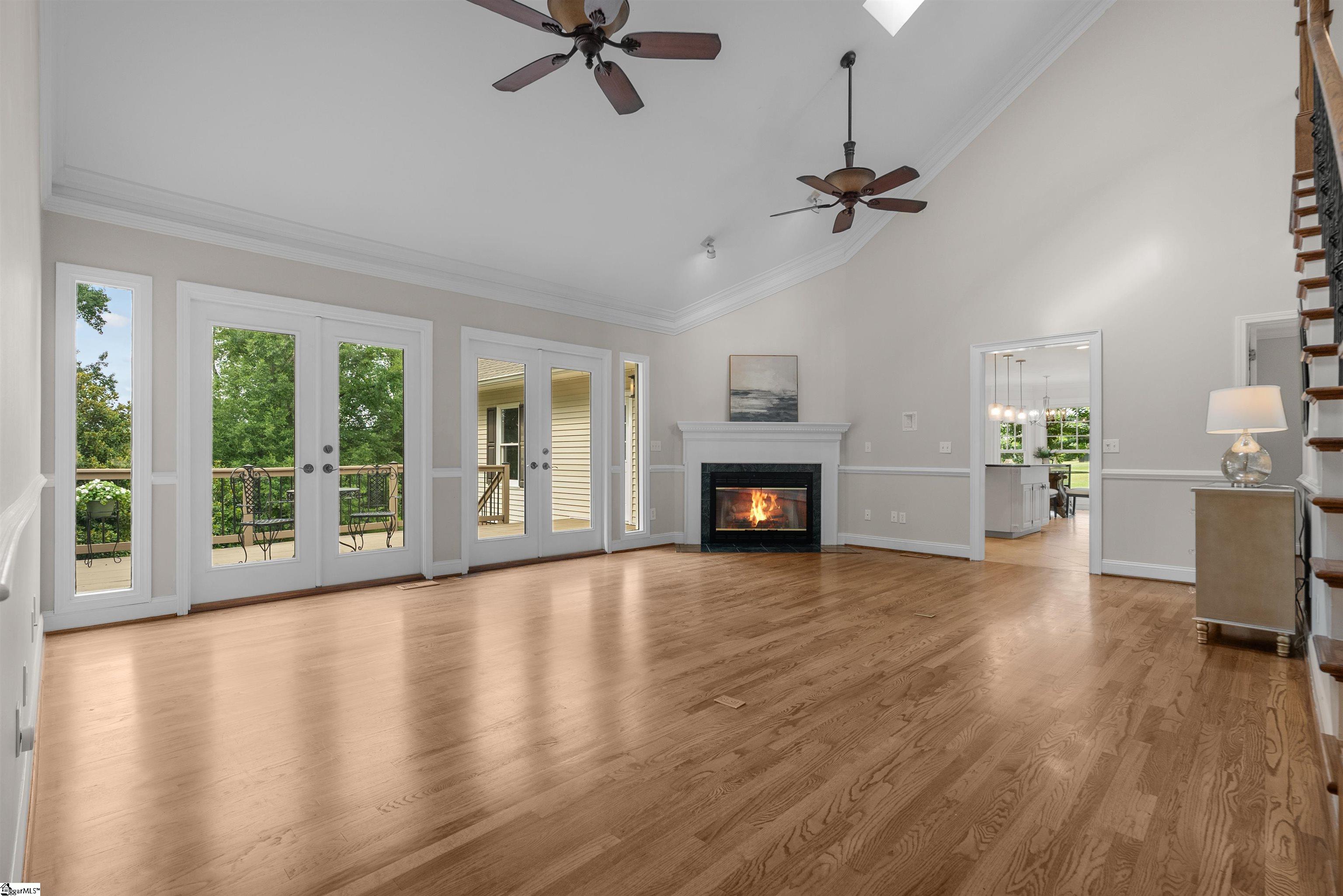 1604205 Property Photo 4