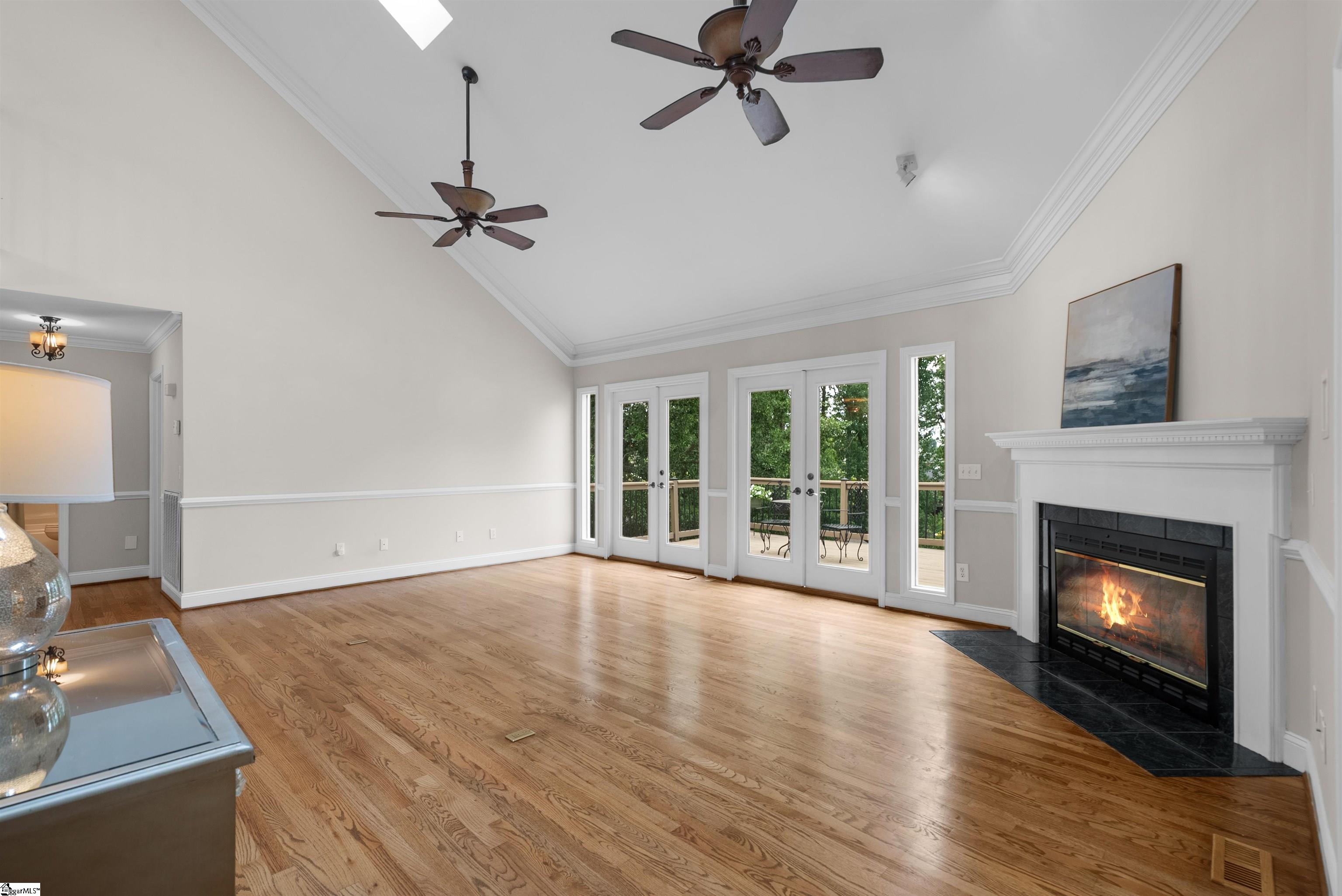 1604205 Property Photo 6