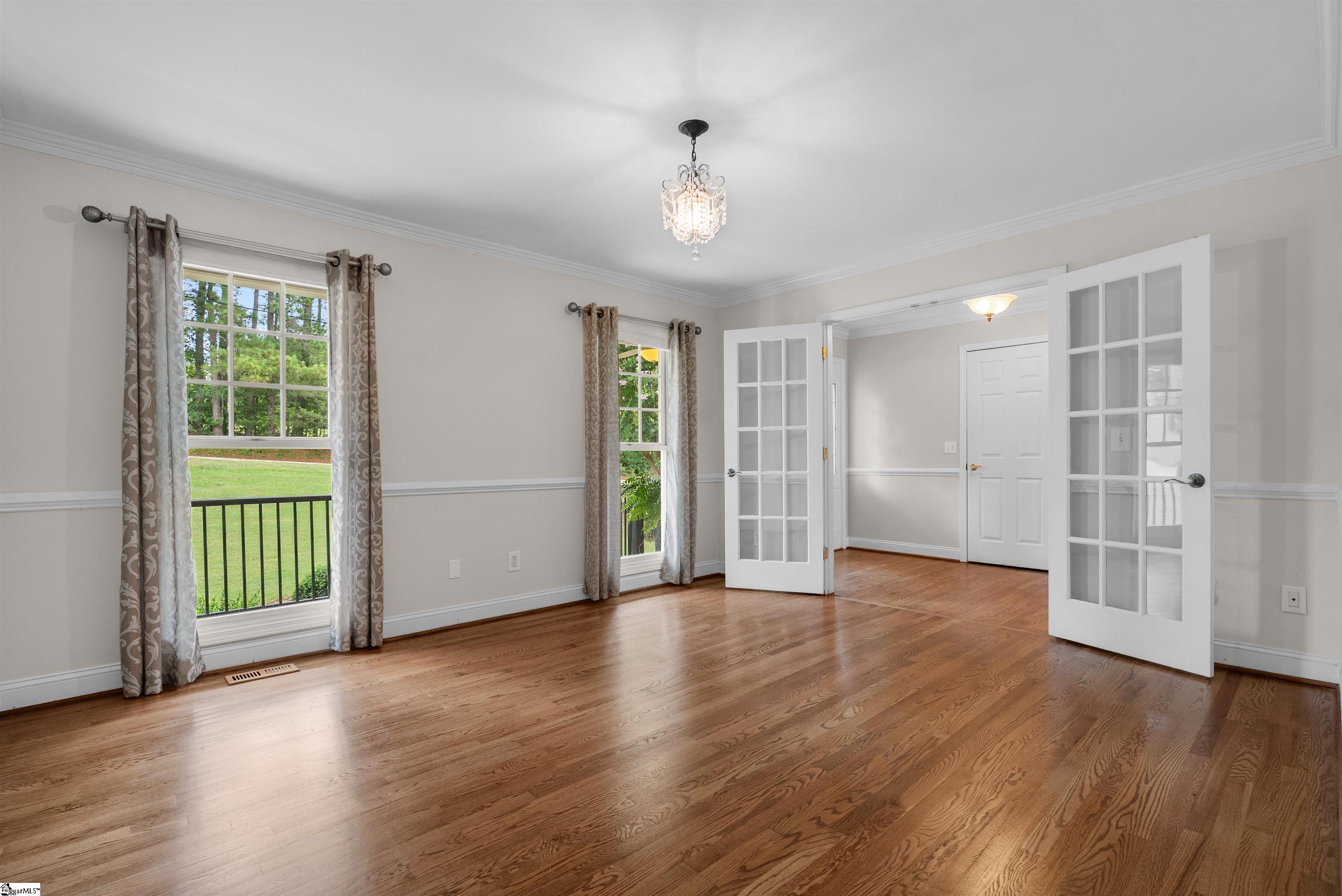 1604205 Property Photo 11