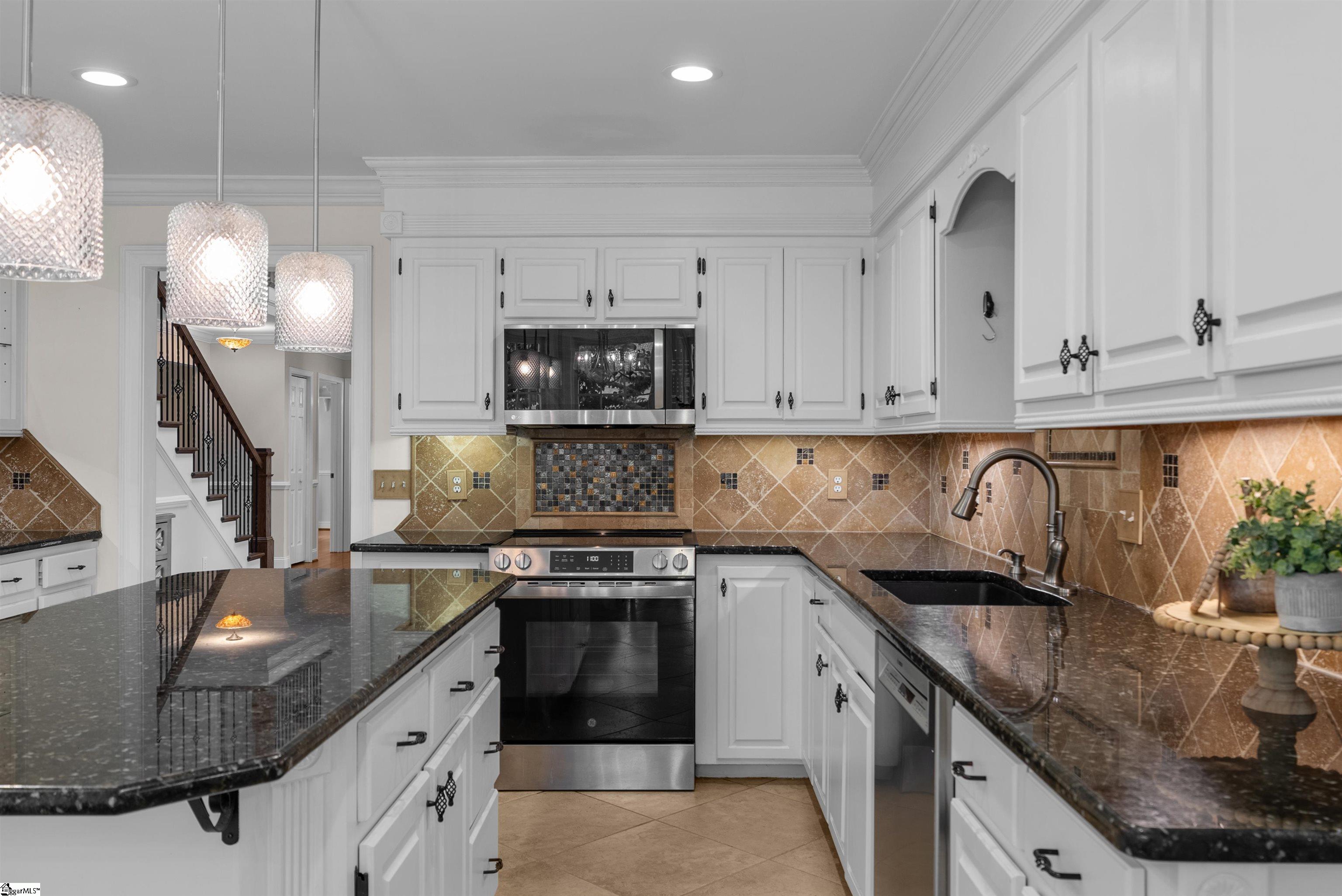 1604205 Property Photo 15